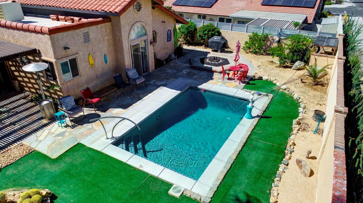 35015 Plumley Rd, Cathedral City CA  92234-7055 exterior