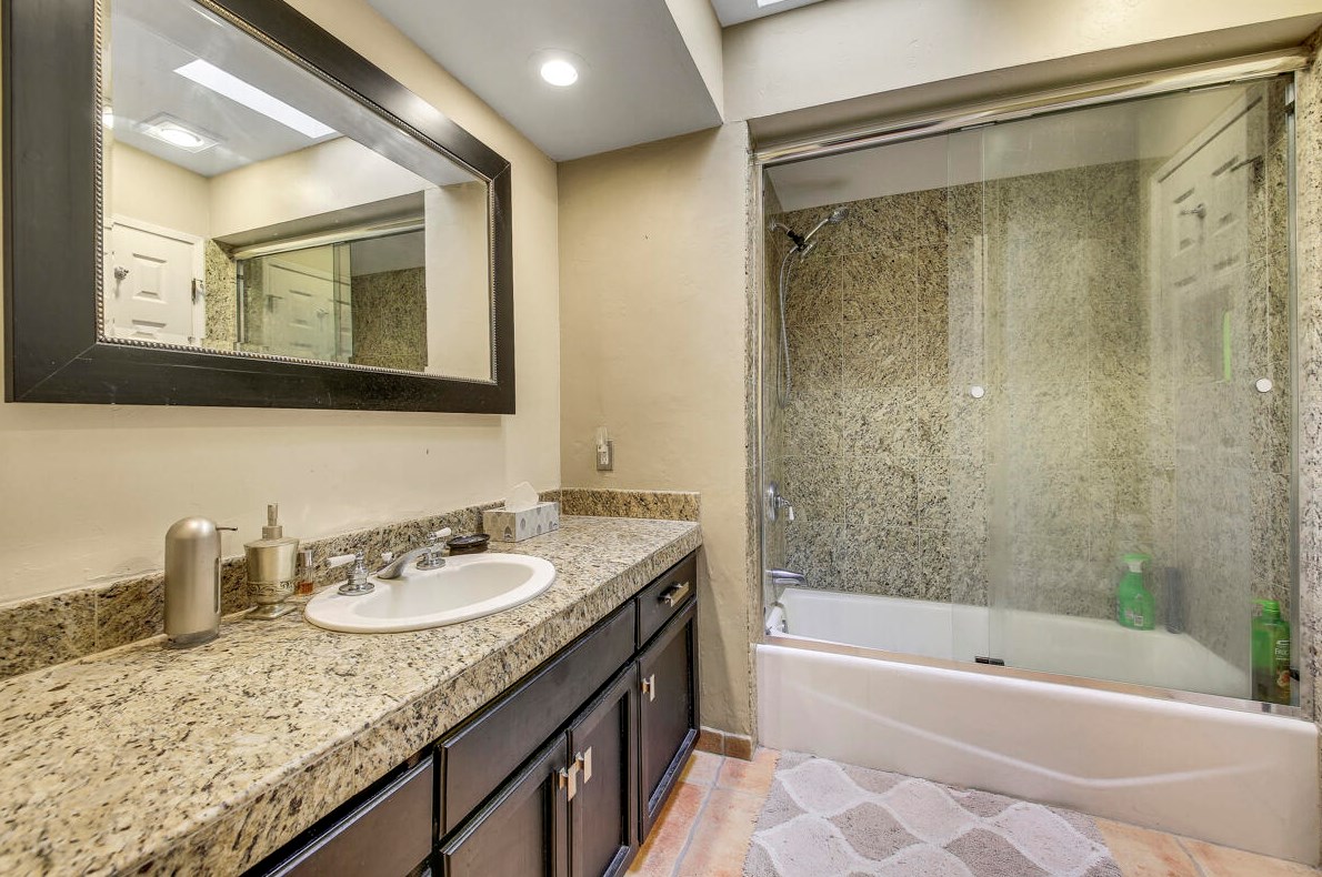 35015 Plumley Rd, Cathedral City CA  92234-7055 exterior