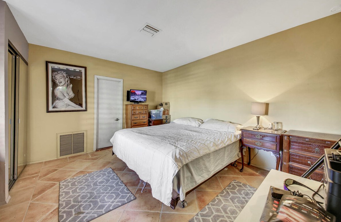 35015 Plumley Rd, Cathedral City CA  92234-7055 exterior