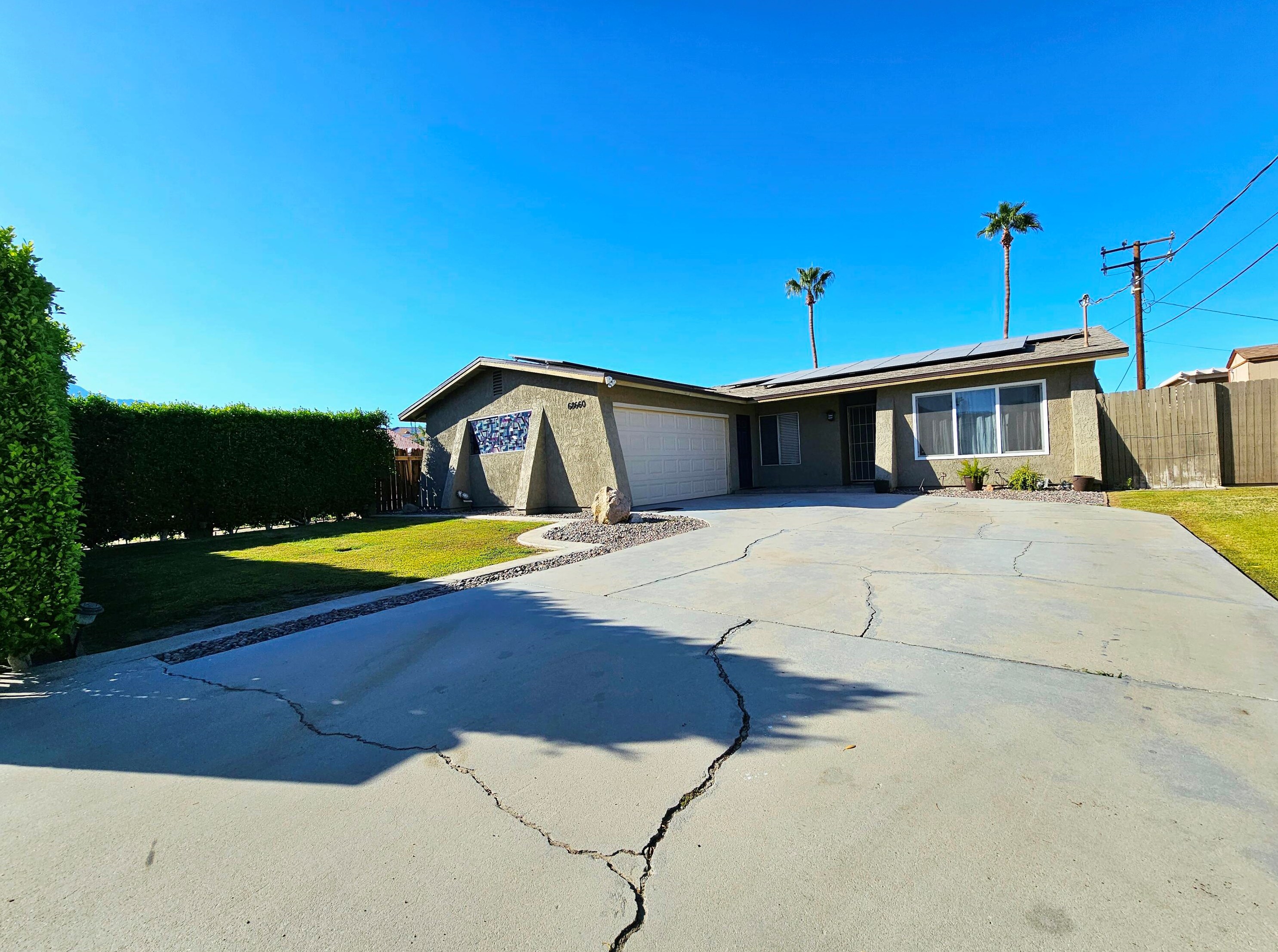 68660 Morongo Rd, Cathedral City, CA 92234-4630