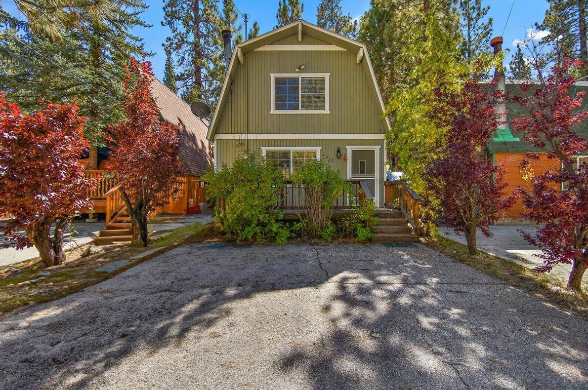 1012 W Rainbow Blvd, Big Bear City, CA 92314