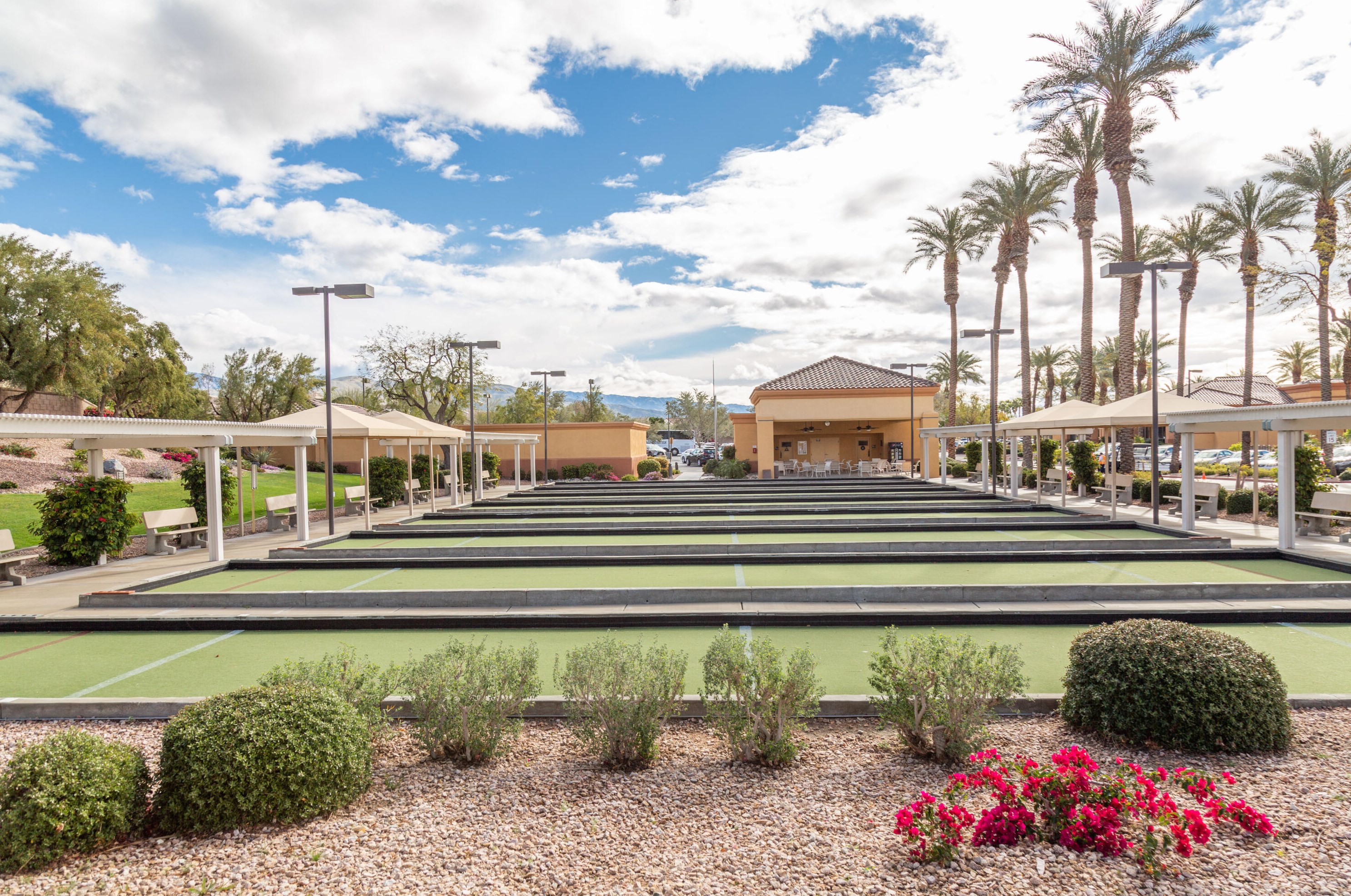 35276 Rosemont Dr, Palm Desert CA  92211-3743 exterior