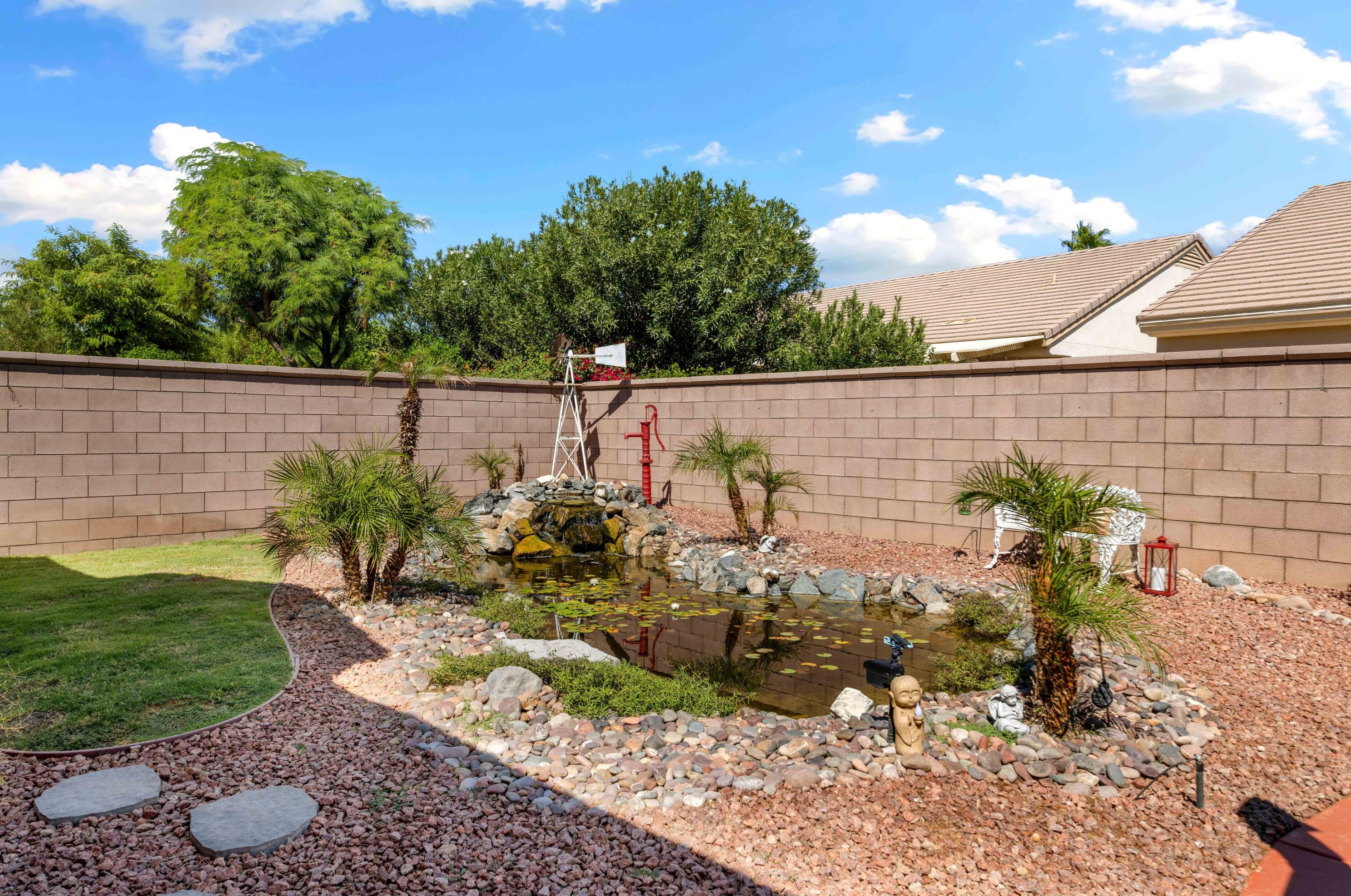 35276 Rosemont Dr, Palm Desert CA  92211-3743 exterior