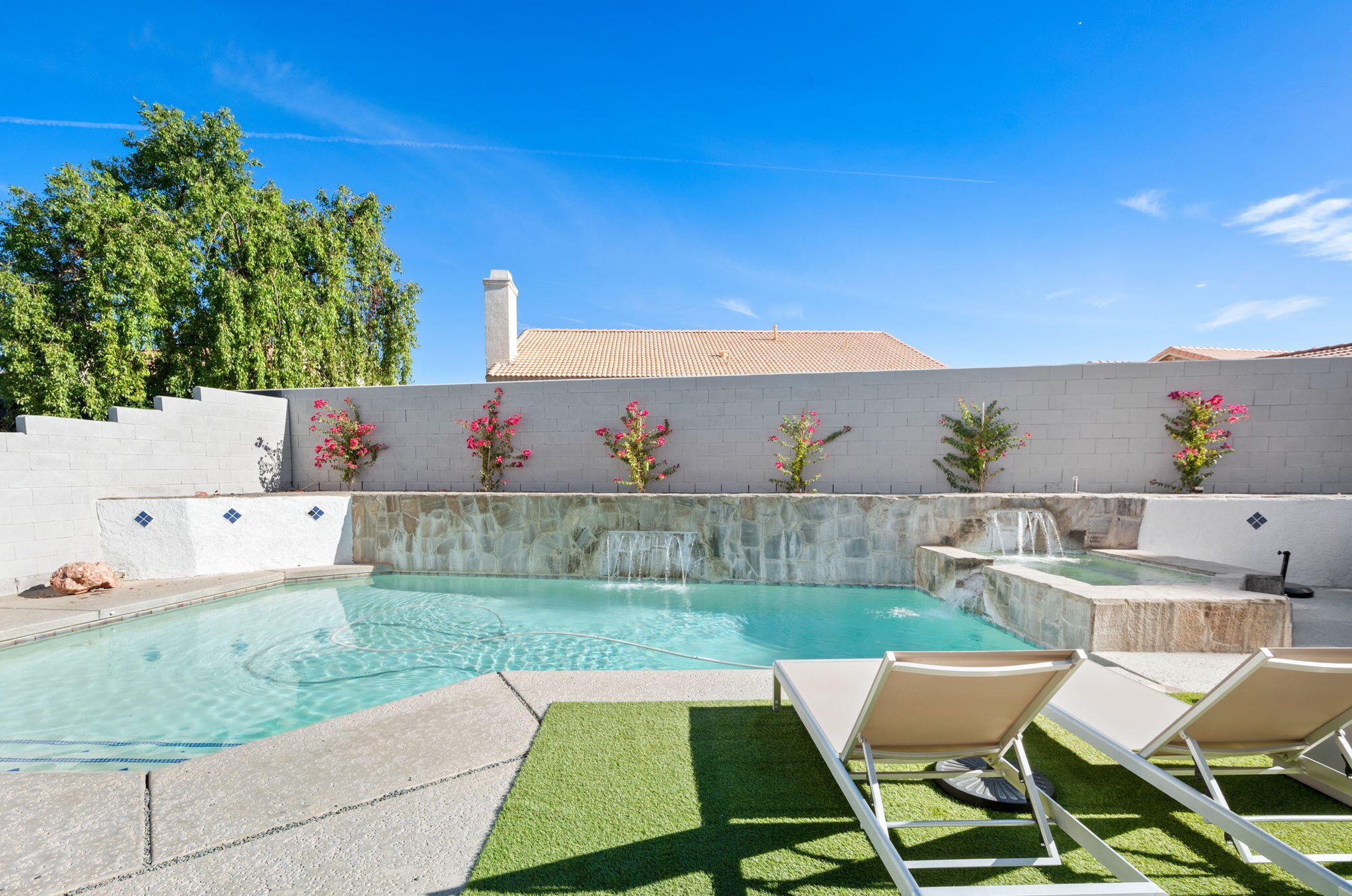 69330 Cypress Rd, Cathedral City CA  92234-2833 exterior