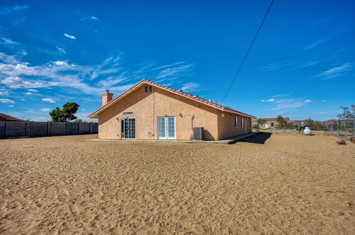 63453 Walpi Dr, Joshua Tree CA  92252-4266 exterior