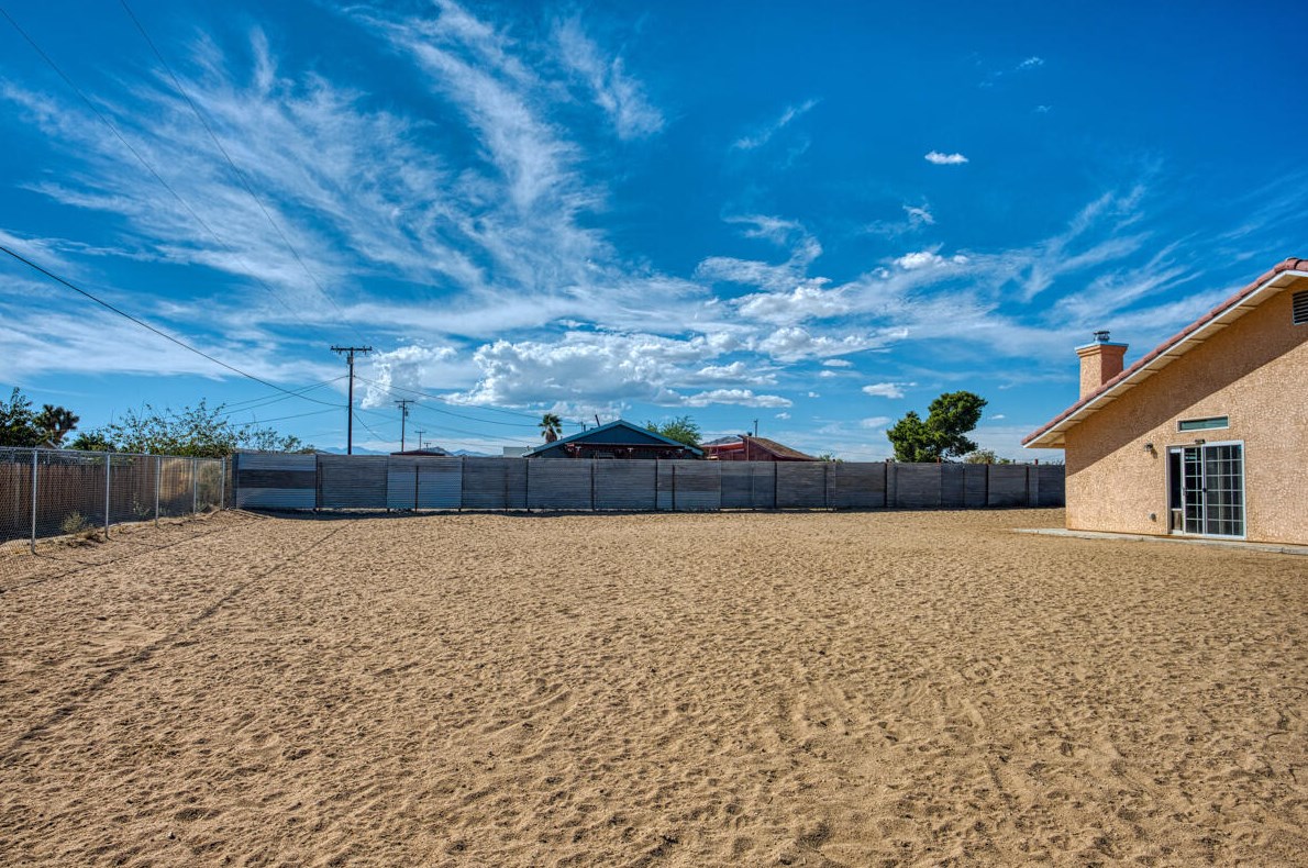 63453 Walpi Dr, Joshua Tree CA  92252-4266 exterior