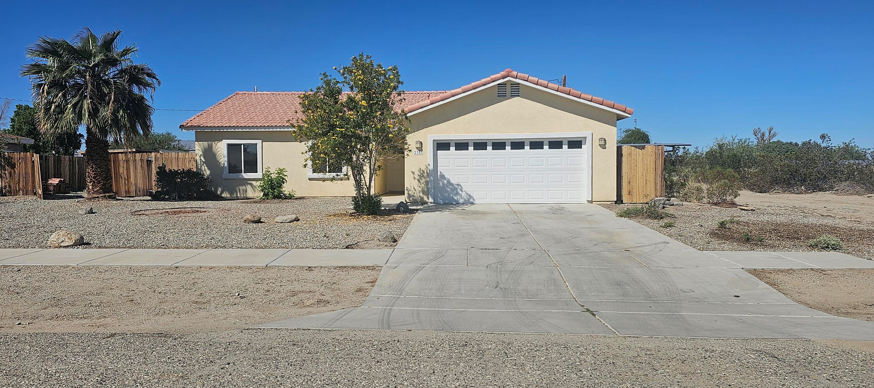 2381 Shore Gem Ave, Thermal, CA 92274