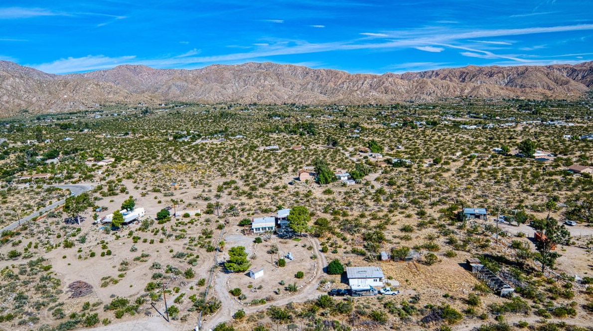 9966 Sams Trail, Morongo Valley, CA 92256