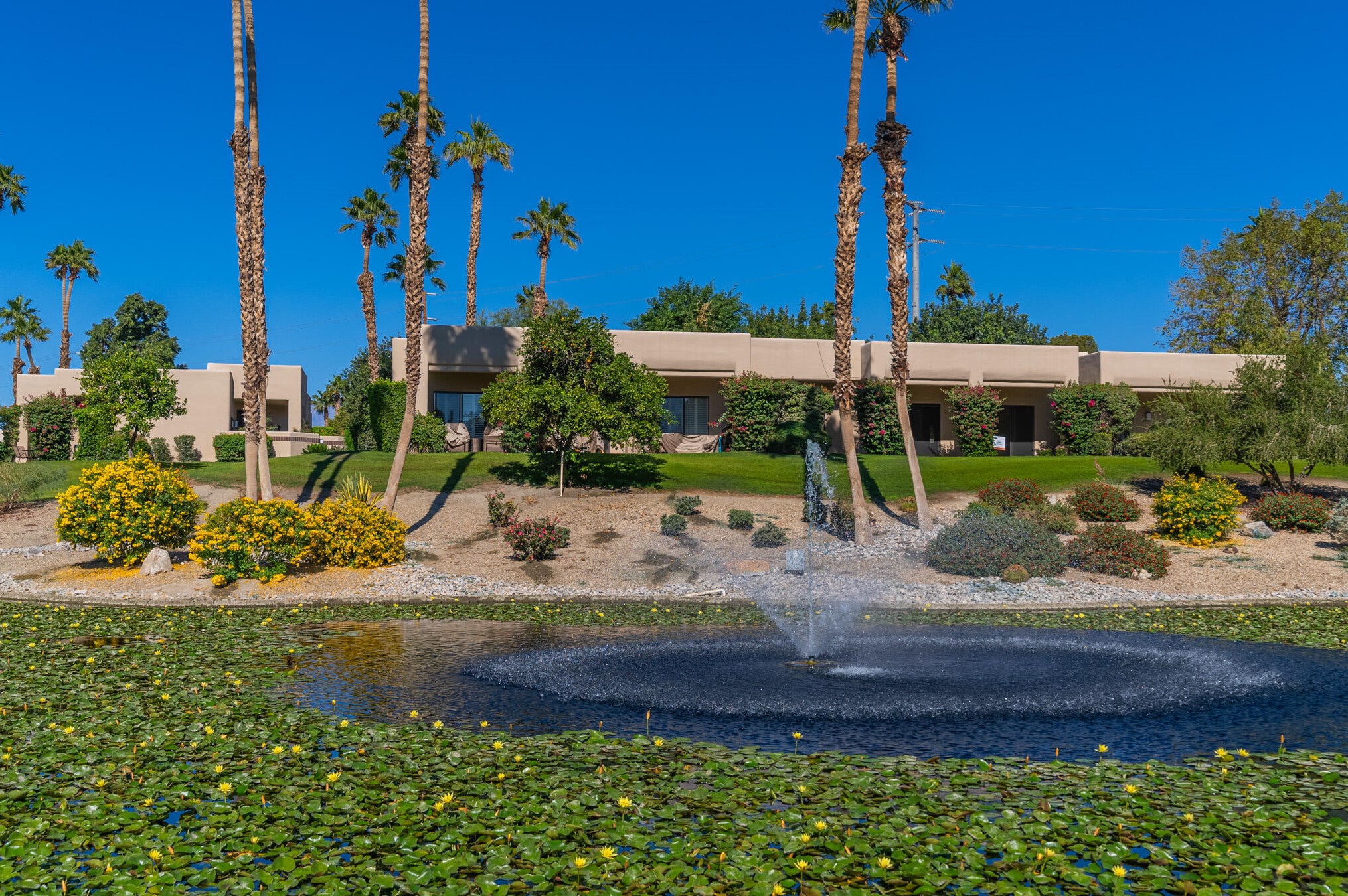 67443 Chimayo Dr, Cathedral City CA  92234-3557 exterior