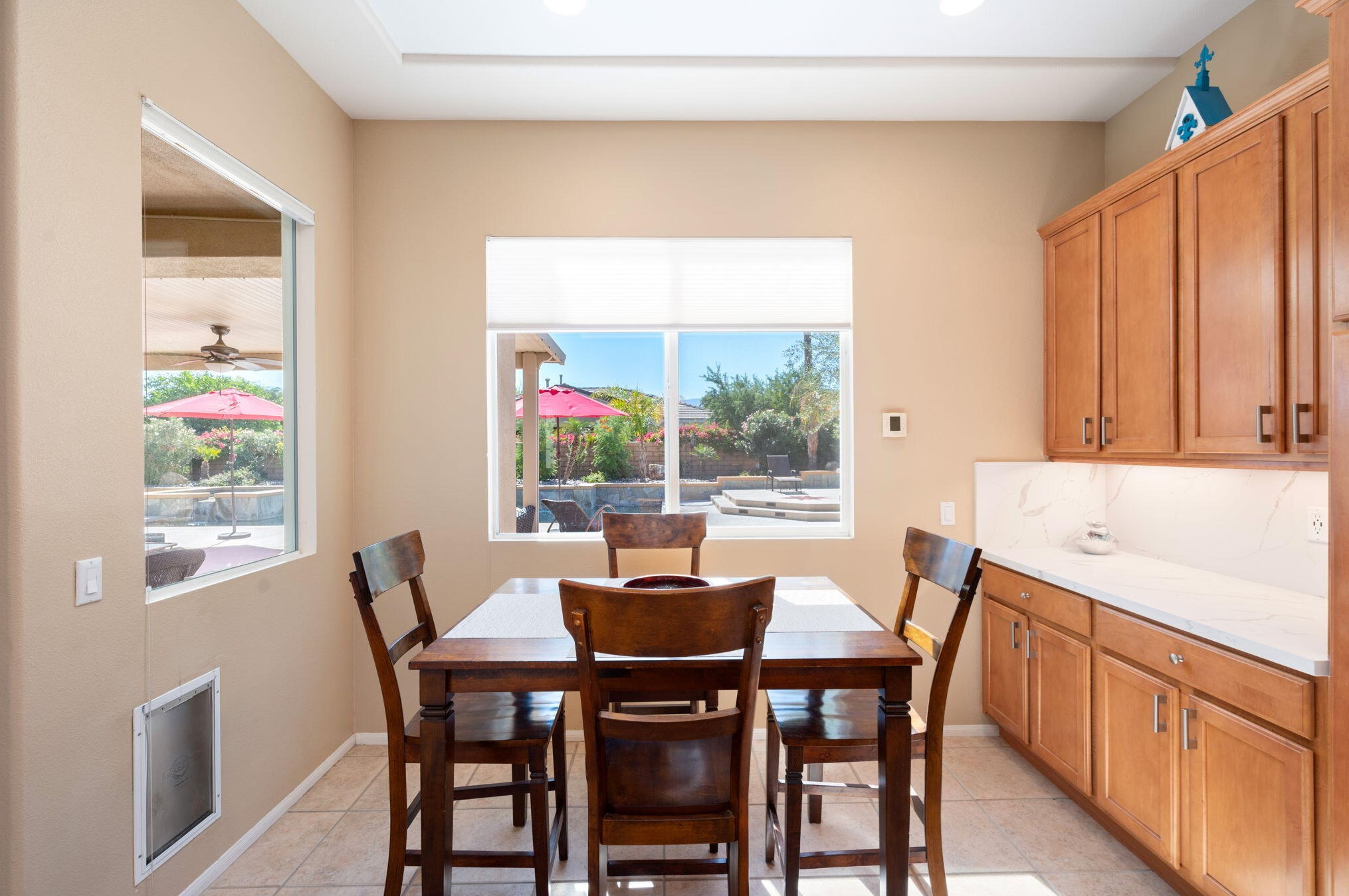 109 Brisa Dr, Palm Desert CA  92211-0779 exterior