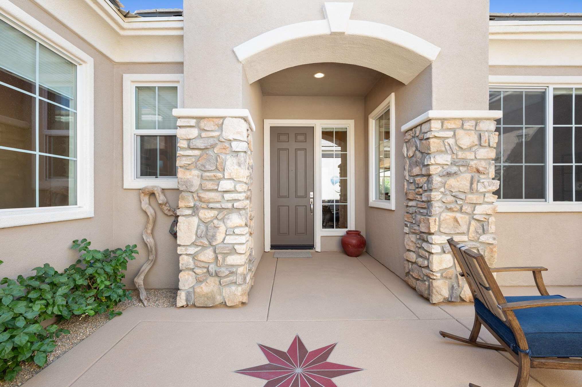 109 Brisa Dr, Palm Desert CA  92211-0779 exterior