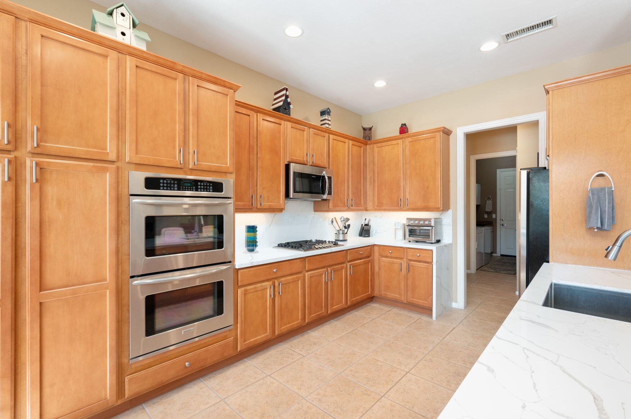 109 Brisa Dr, Palm Desert CA  92211-0779 exterior