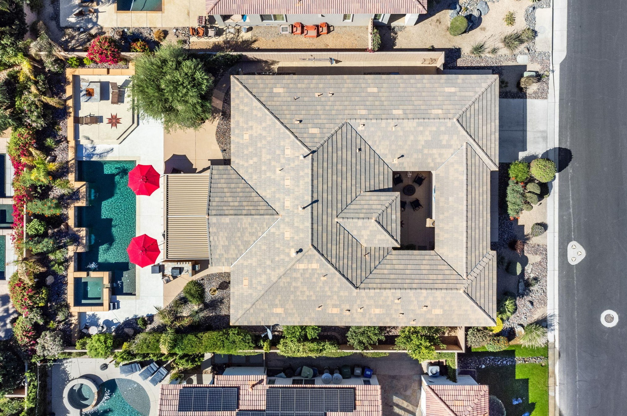 109 Brisa Dr, Palm Desert CA  92211-0779 exterior
