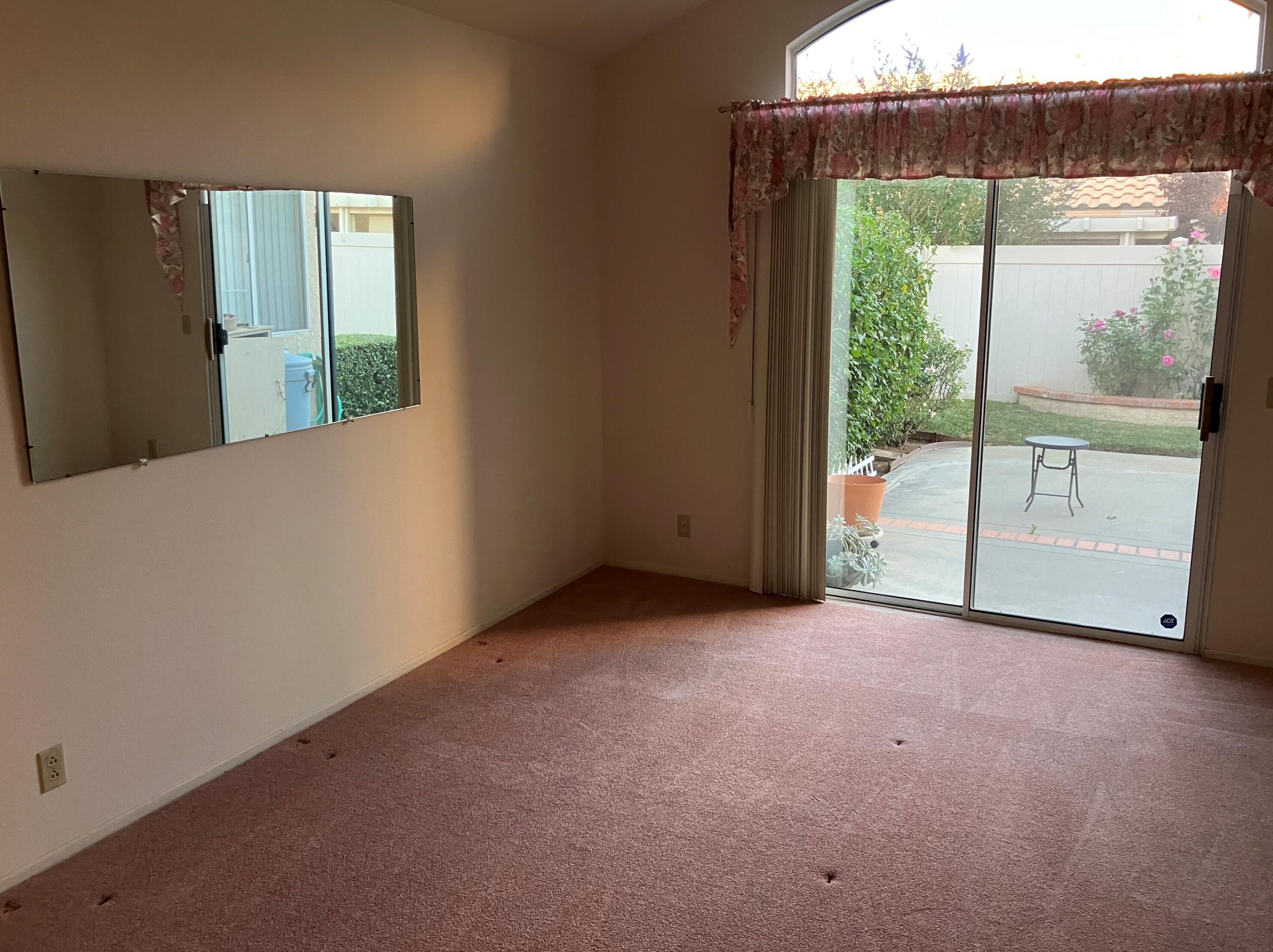 1308 Pleasant Valley Ave, Banning CA  92220-5431 exterior