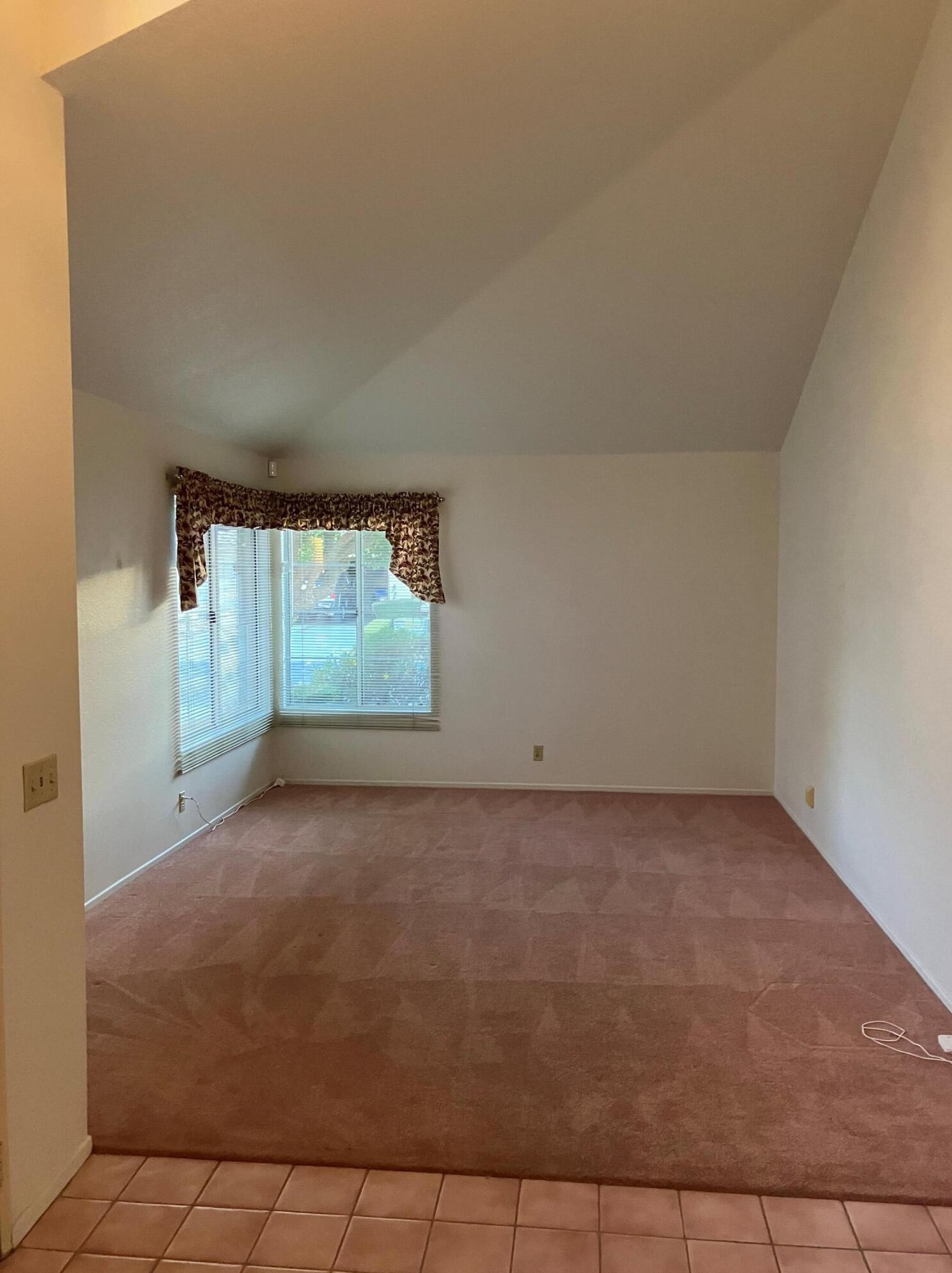 1308 Pleasant Valley Ave, Banning CA  92220-5431 exterior