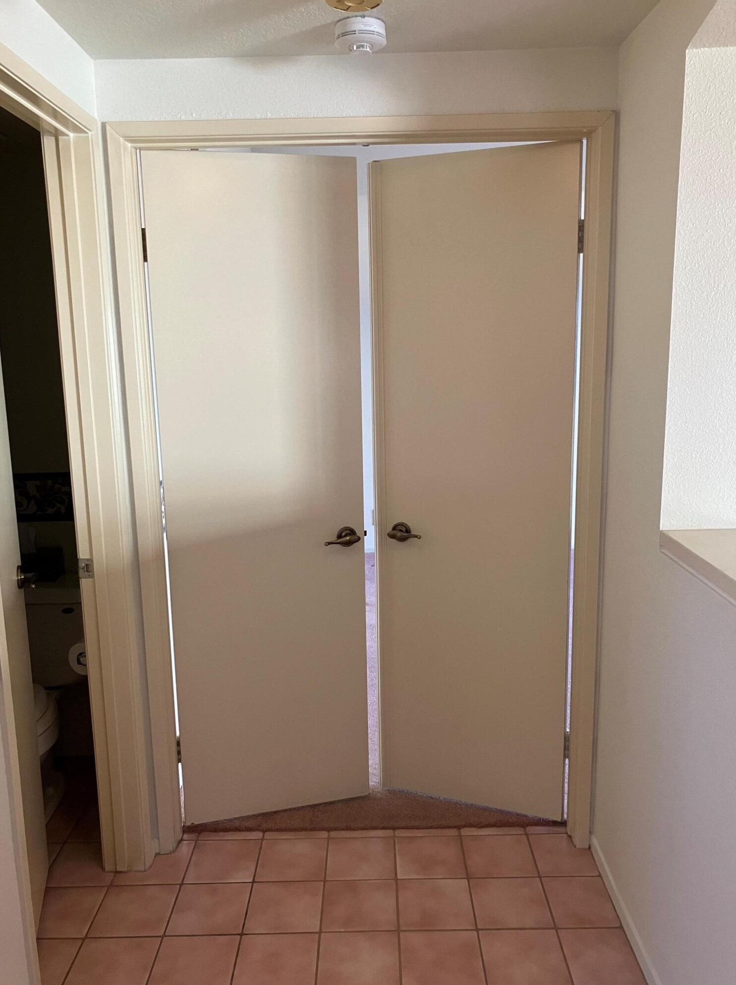 1308 Pleasant Valley Ave, Banning CA  92220-5431 exterior