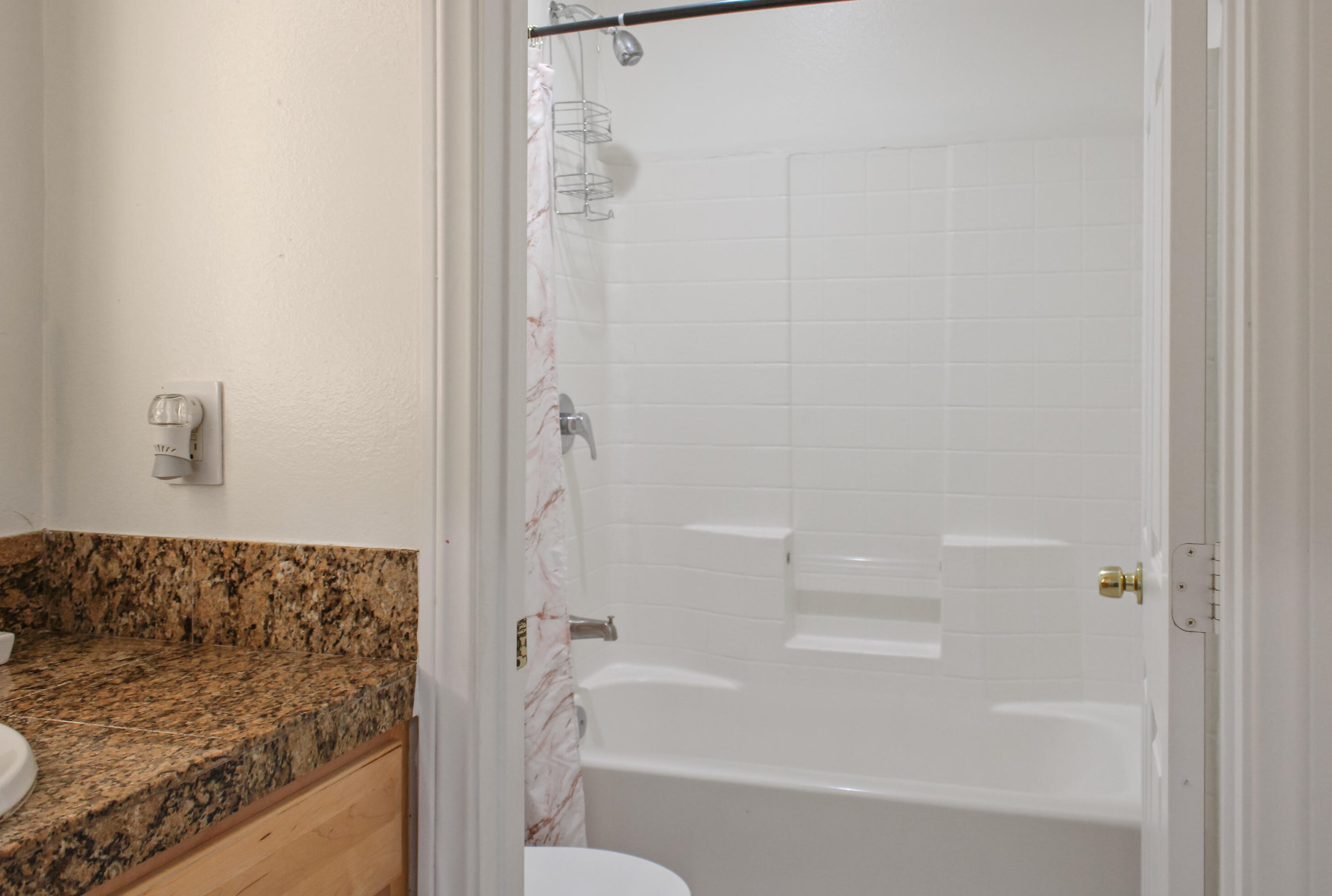 33300 Campus Ln, Cathedral City CA  92234-4675 exterior