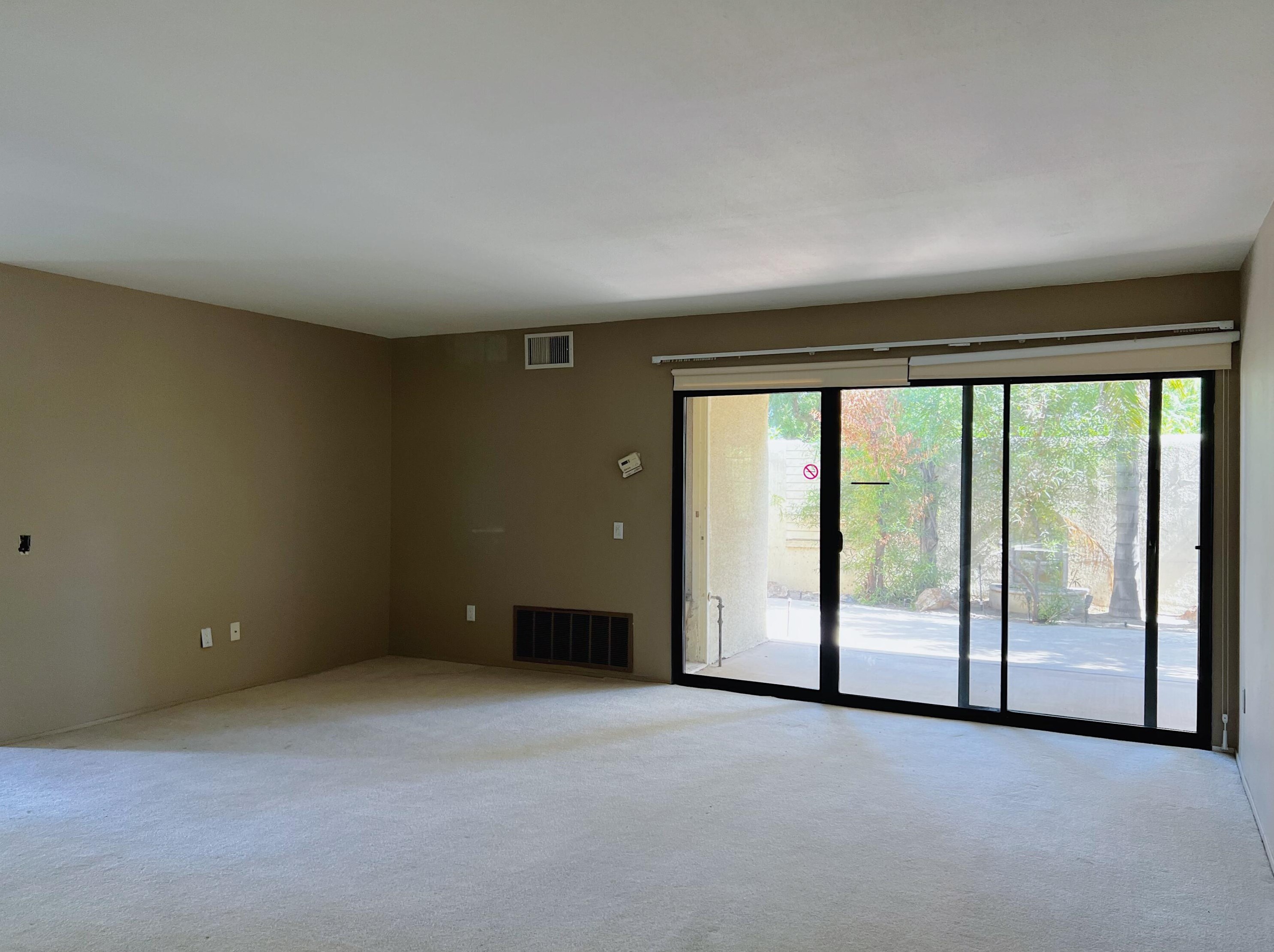 1185 E Alejo Rd, Palm Springs, CA 92262