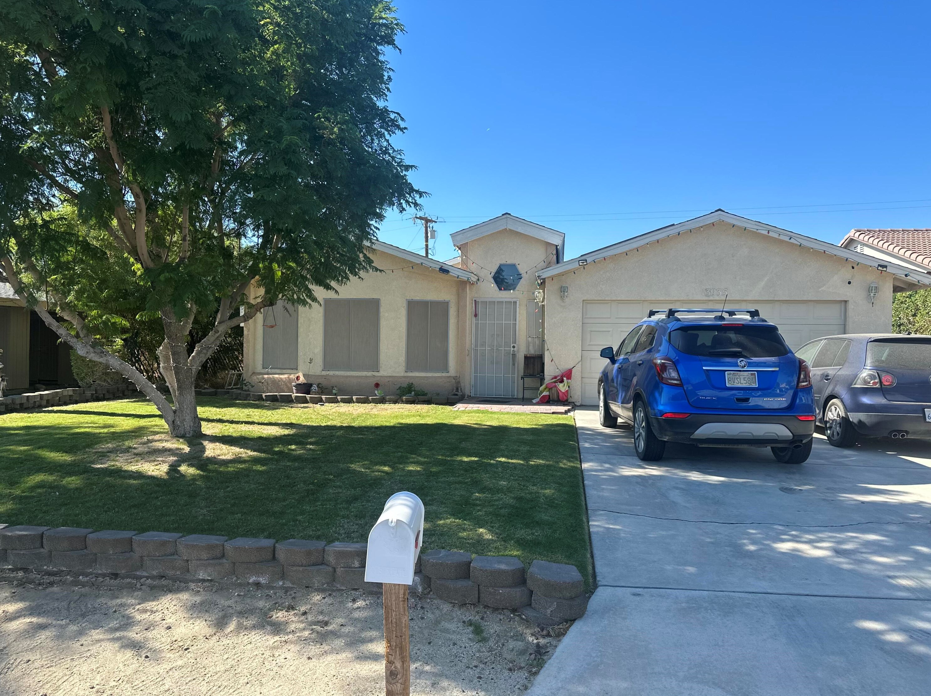 13935 El Rio Ln, Desert Hot Springs, CA 92240