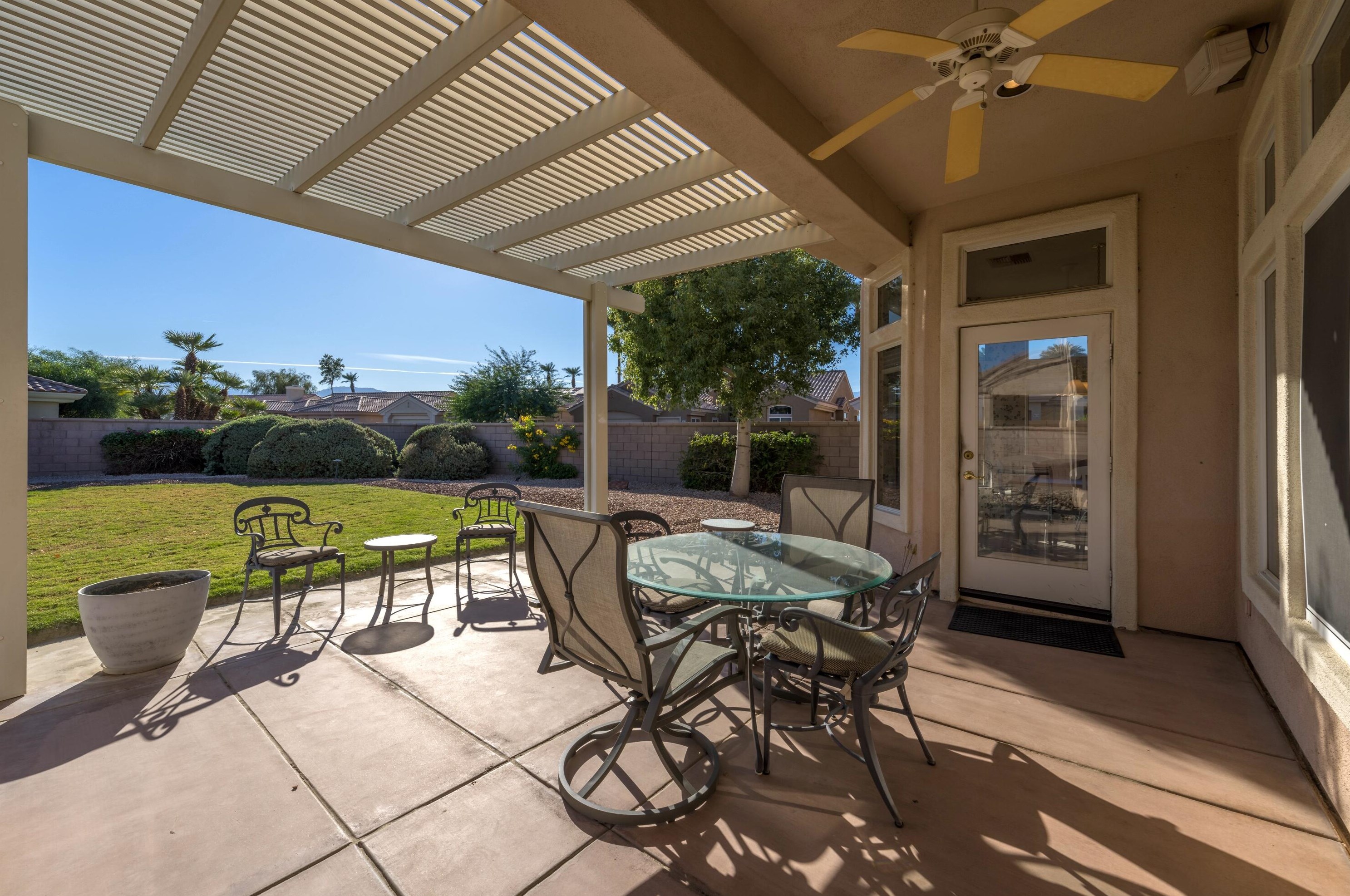 78073 Foxbrook Ln, Palm Desert, CA 92211-1229