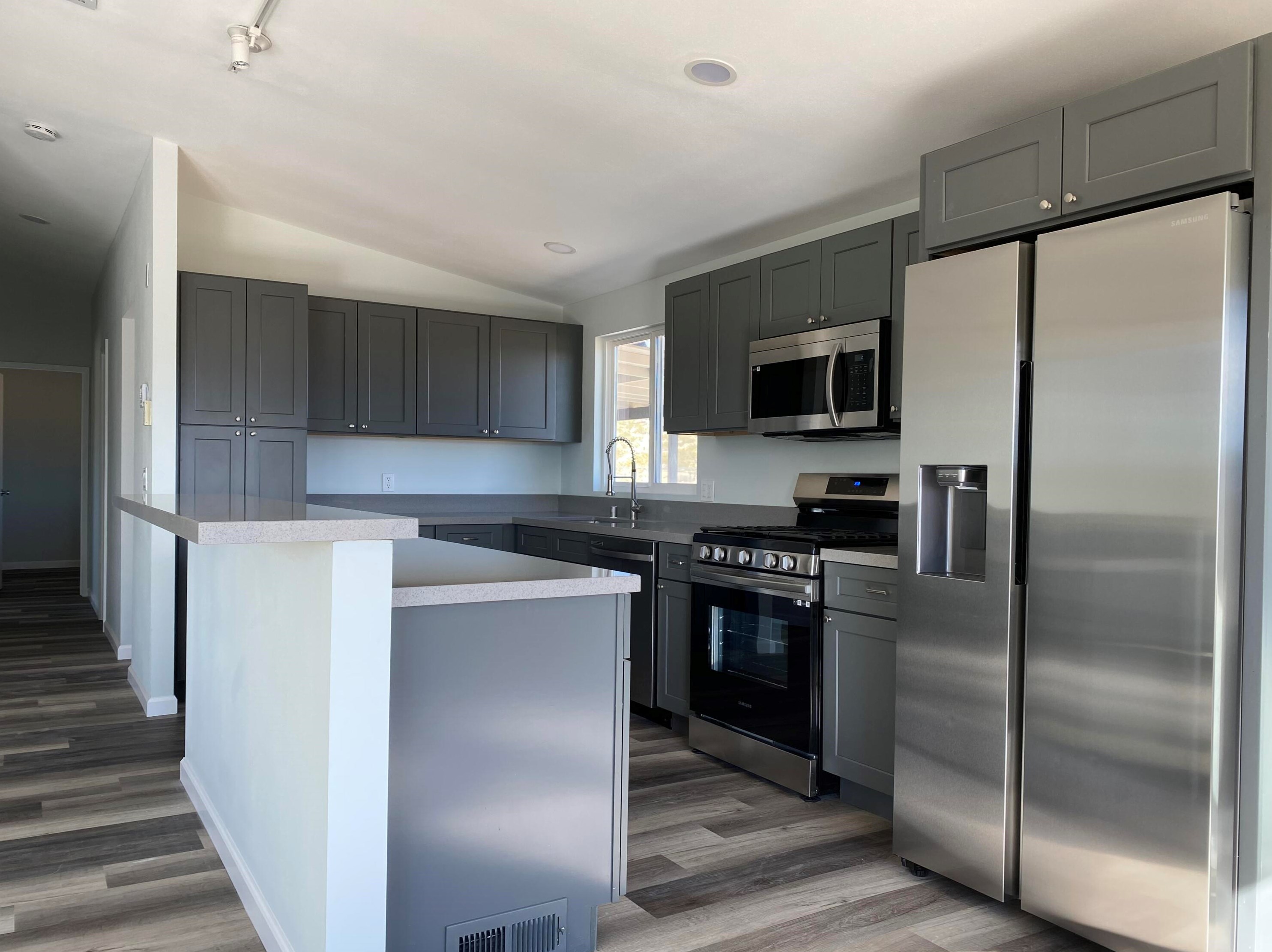 63136 Sunny Sands Dr, Joshua Tree CA  92252-3329 exterior