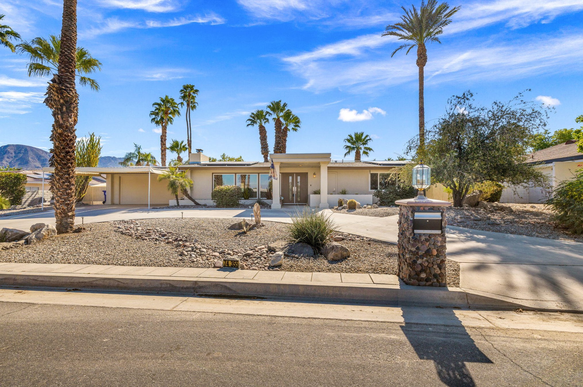 74355 Covered Wagon Trl, Palm Desert, CA 92260-5609