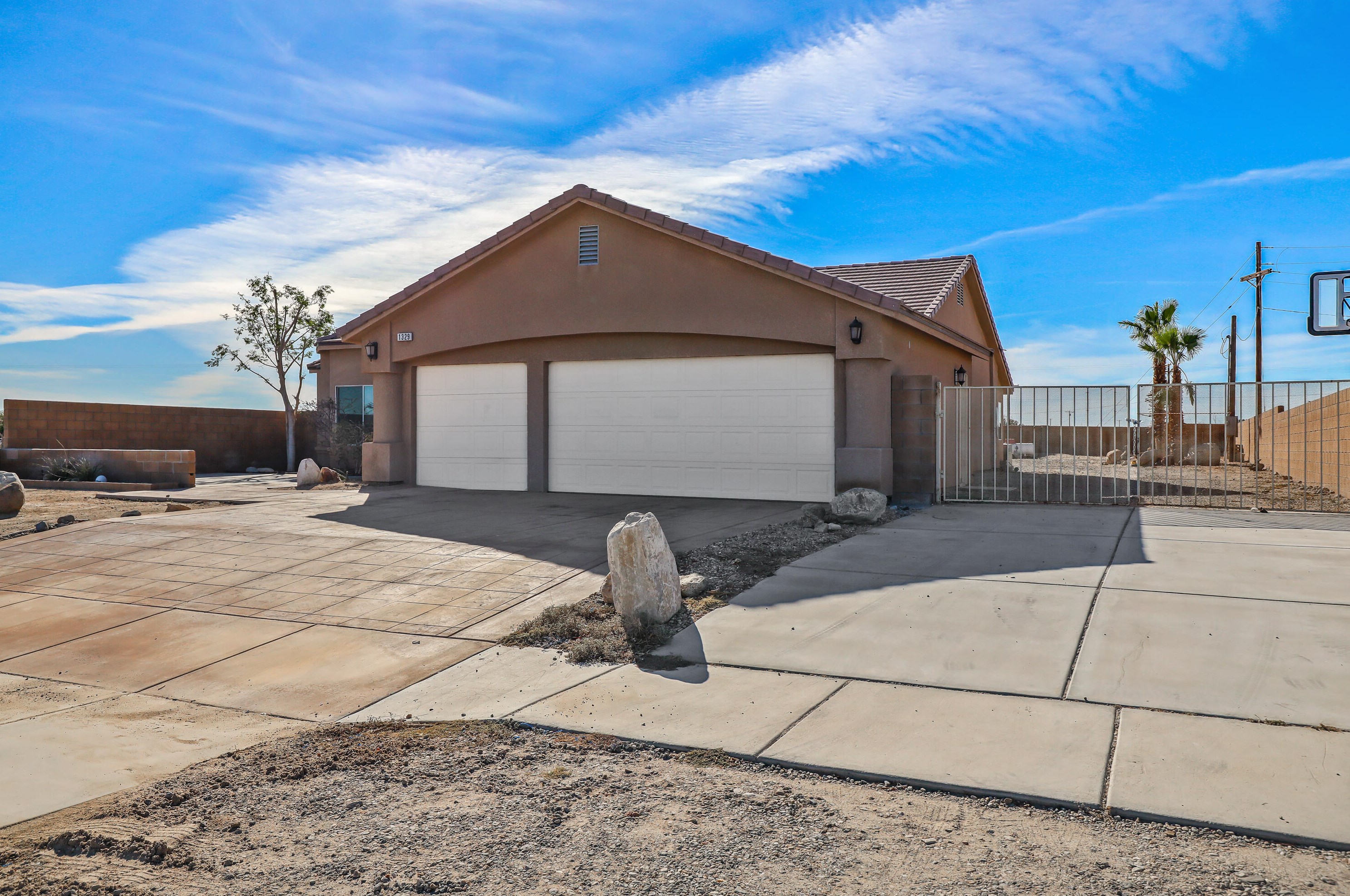 1329 Morro Ave, Thermal, CA 92274