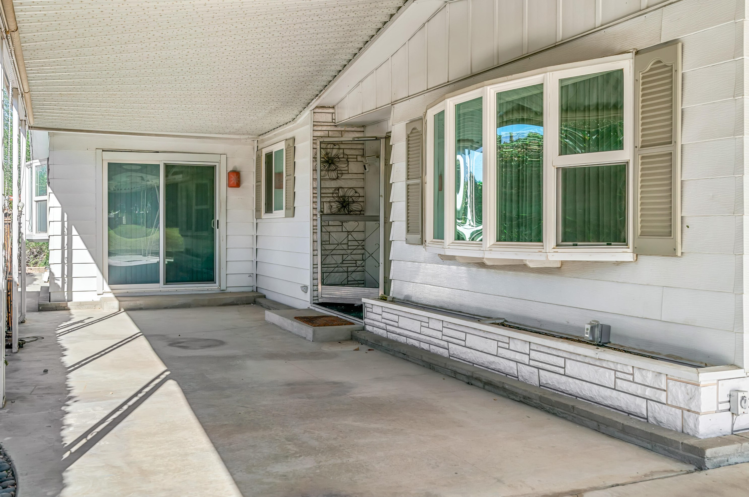 397 S Paseo Laredo, Cathedral City, CA 92234