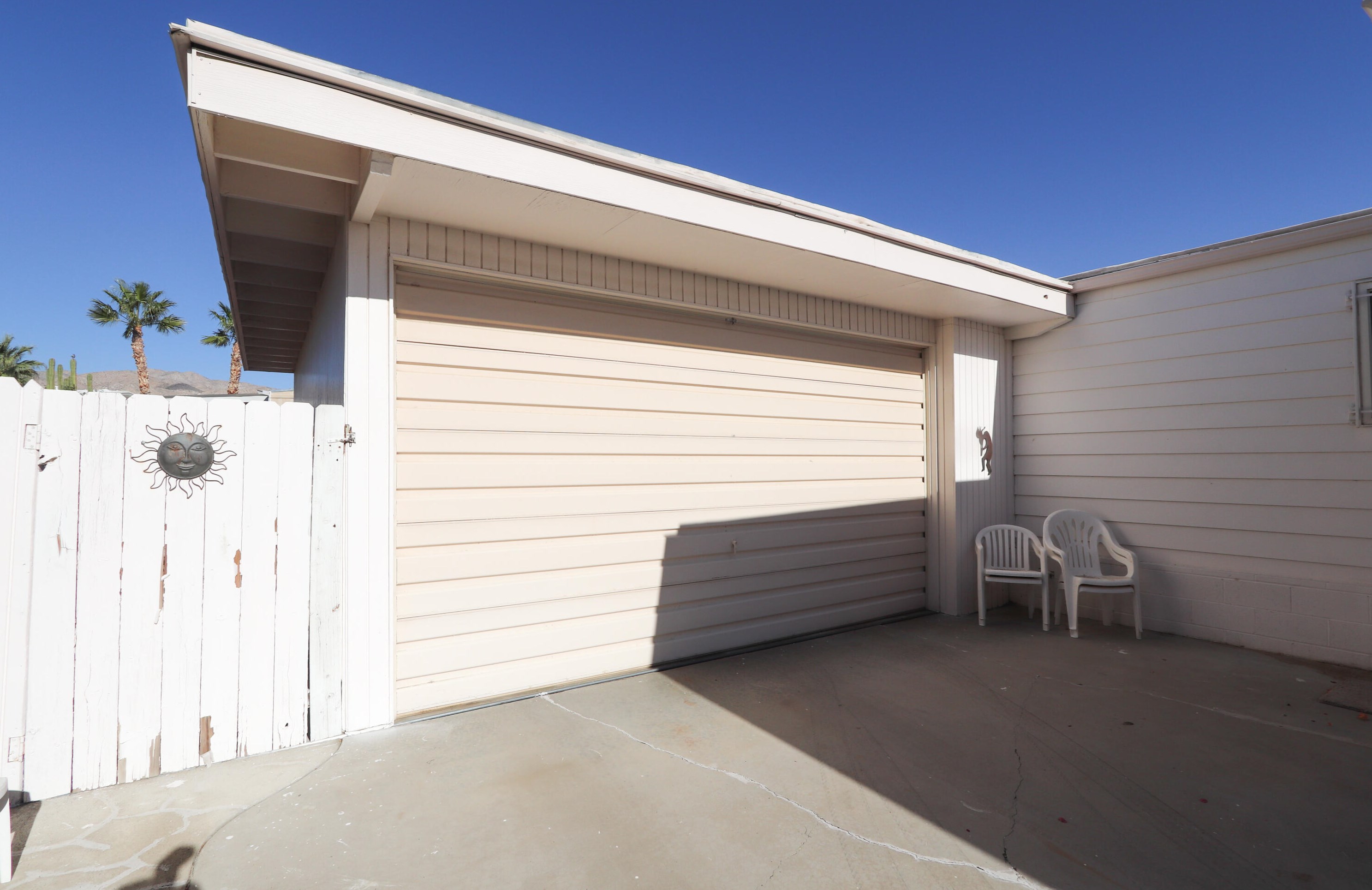 69254 Crestwood Dr, Desert Hot Springs, CA 92241