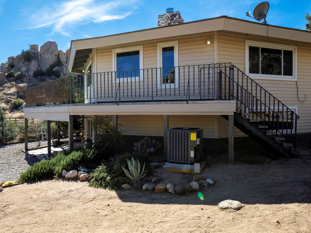 5230 Puente Ct, Yucca Valley CA  92284-2028 exterior