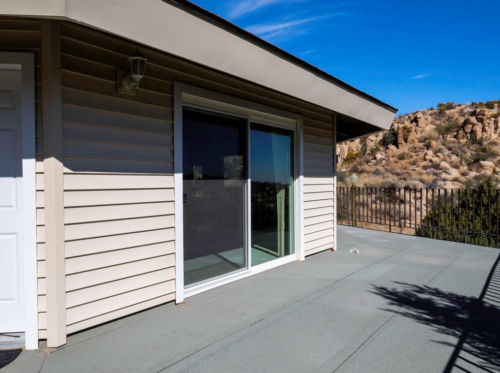 5230 Puente Ct, Yucca Valley CA  92284-2028 exterior