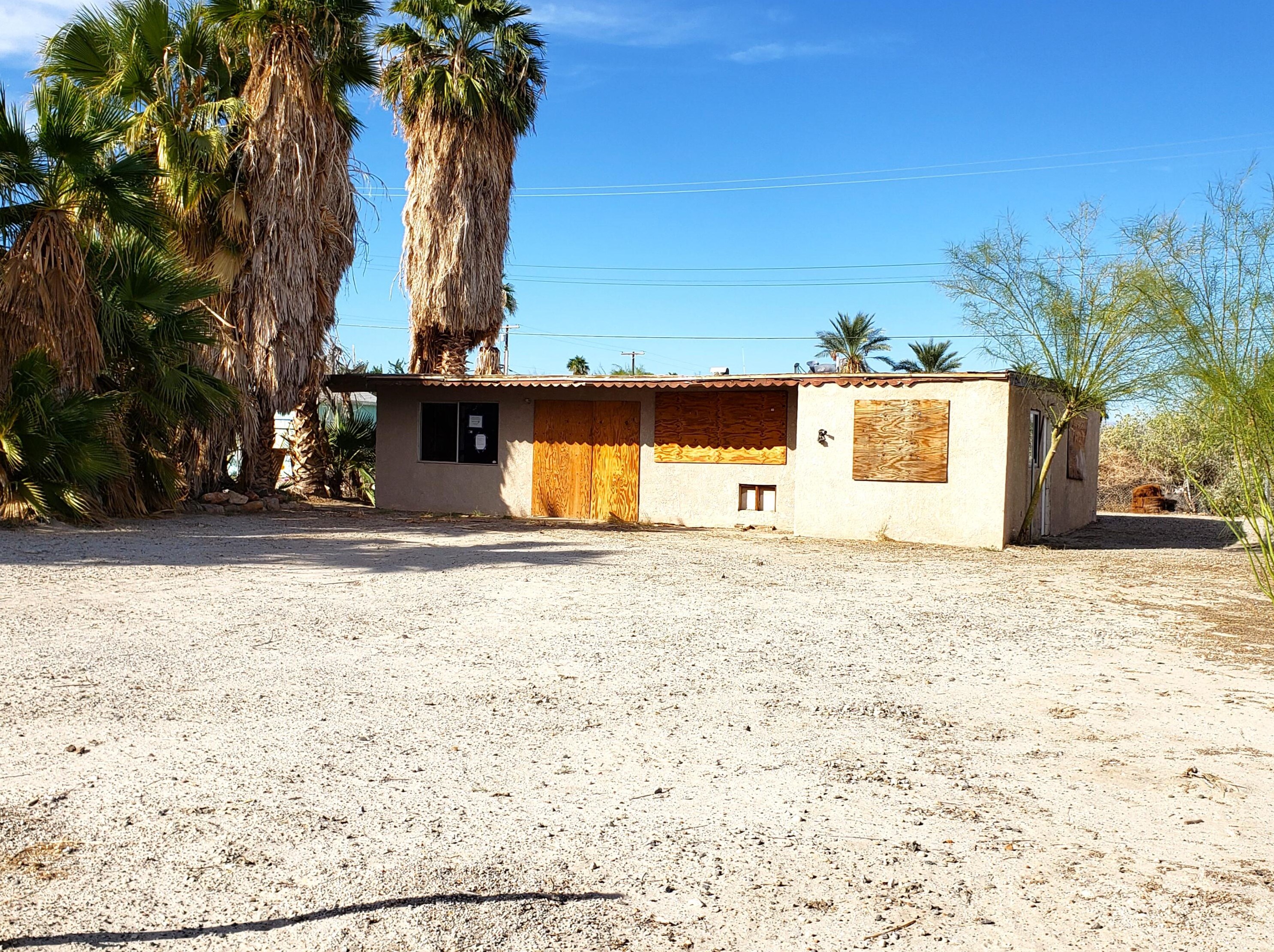 260 Imperial Ave, Thermal, CA 92274-8466