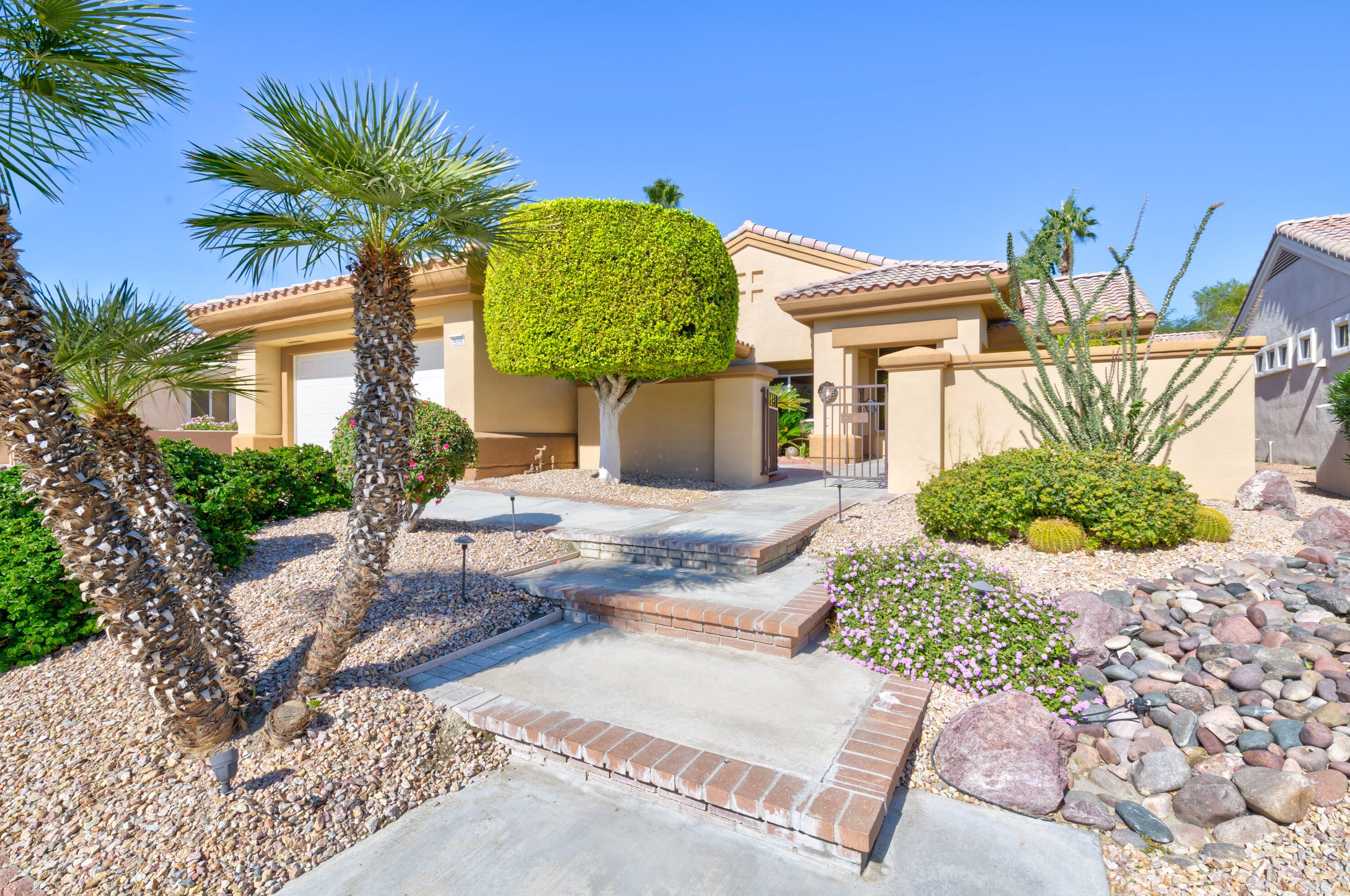 78560 Crystal Falls Rd, Palm Desert, CA 92211-1445