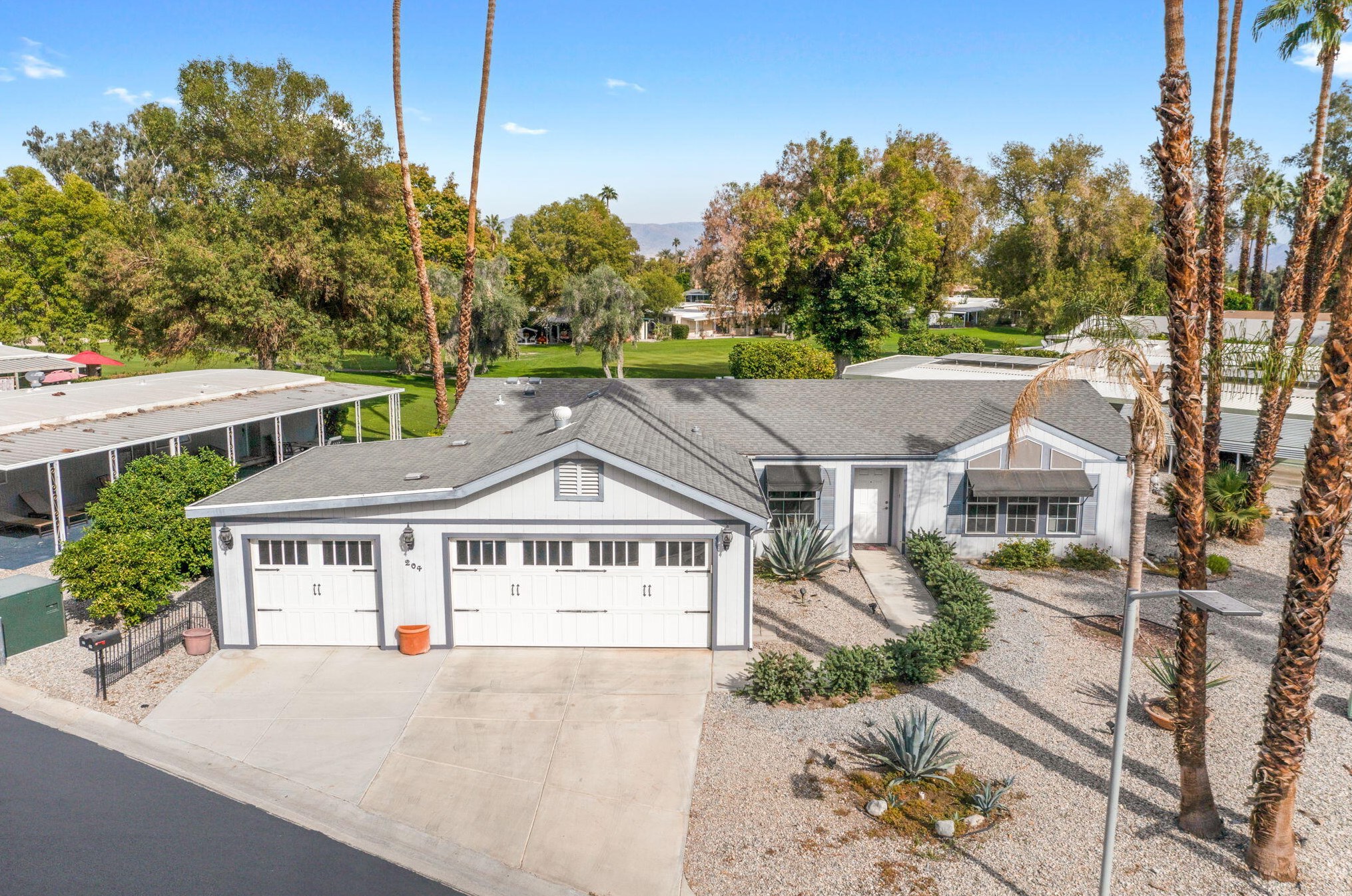 204 Avenida Orontes, Cathedral City CA  92234-1539 exterior