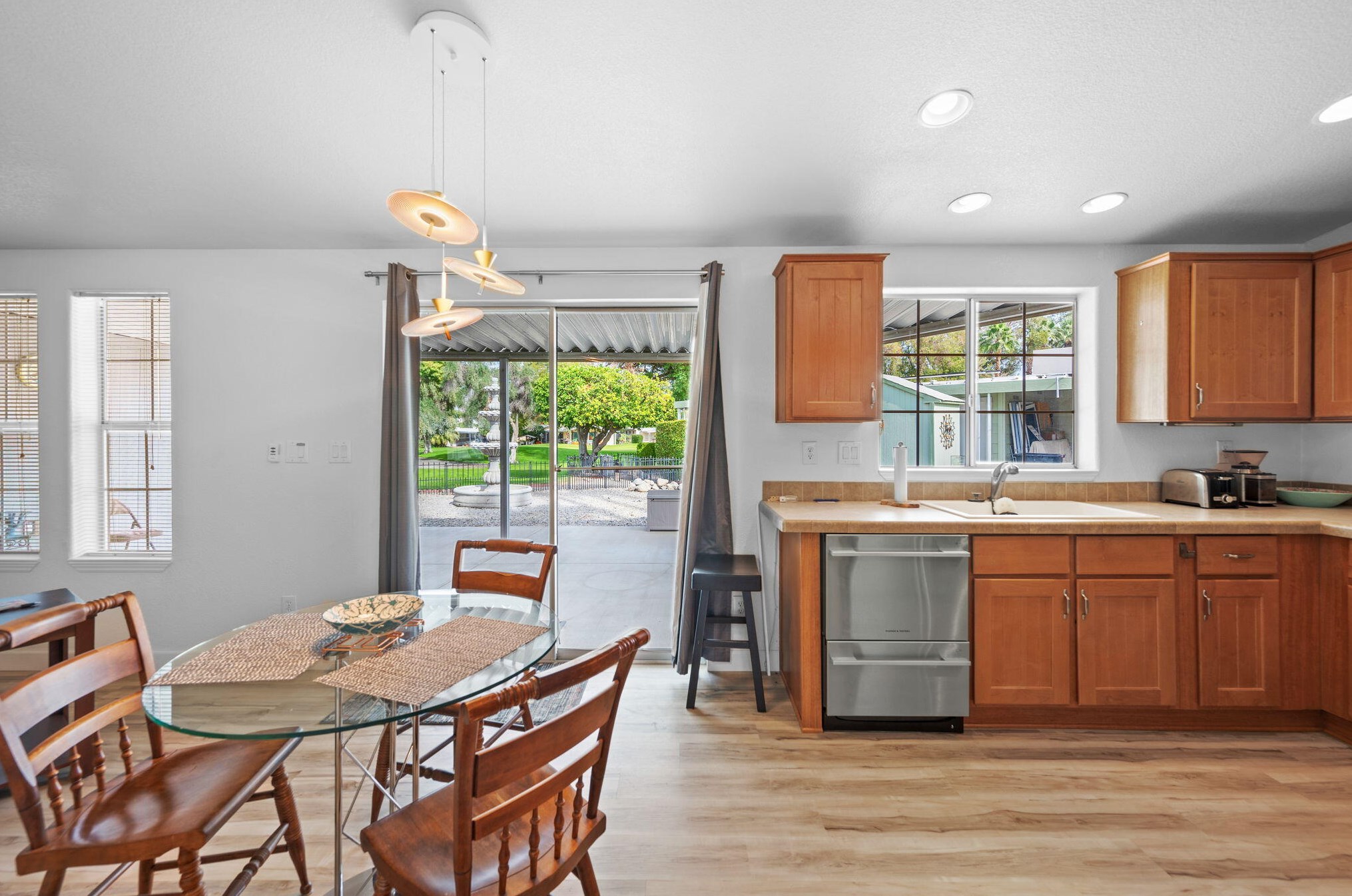 204 Avenida Orontes, Cathedral City CA  92234-1539 exterior