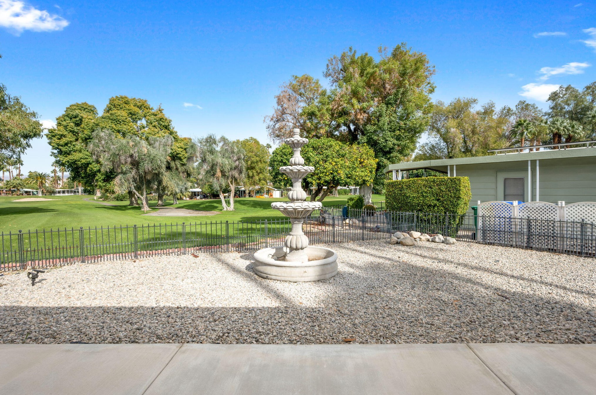 204 Avenida Orontes, Cathedral City CA  92234-1539 exterior