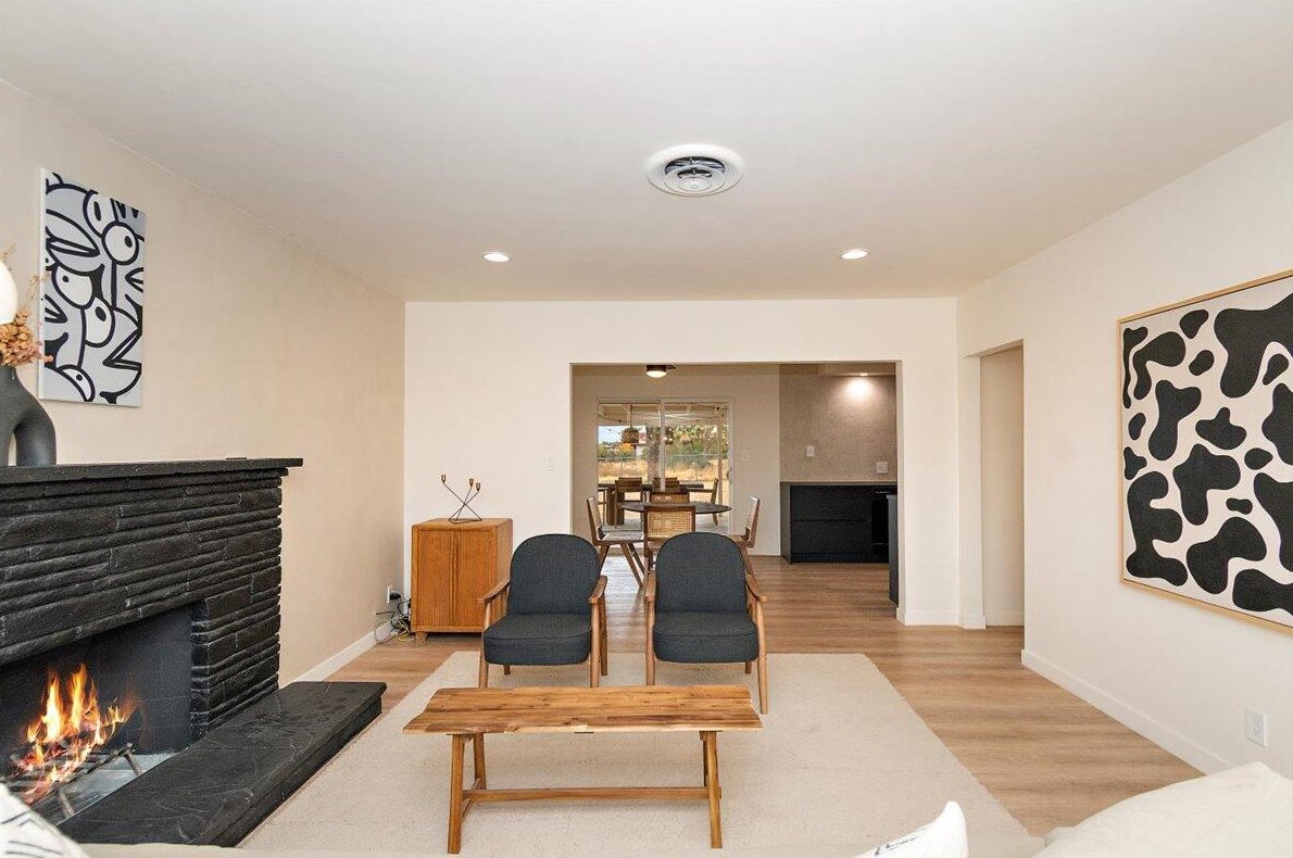 7441 Elata Ave, Yucca Valley CA  92284-3738 exterior