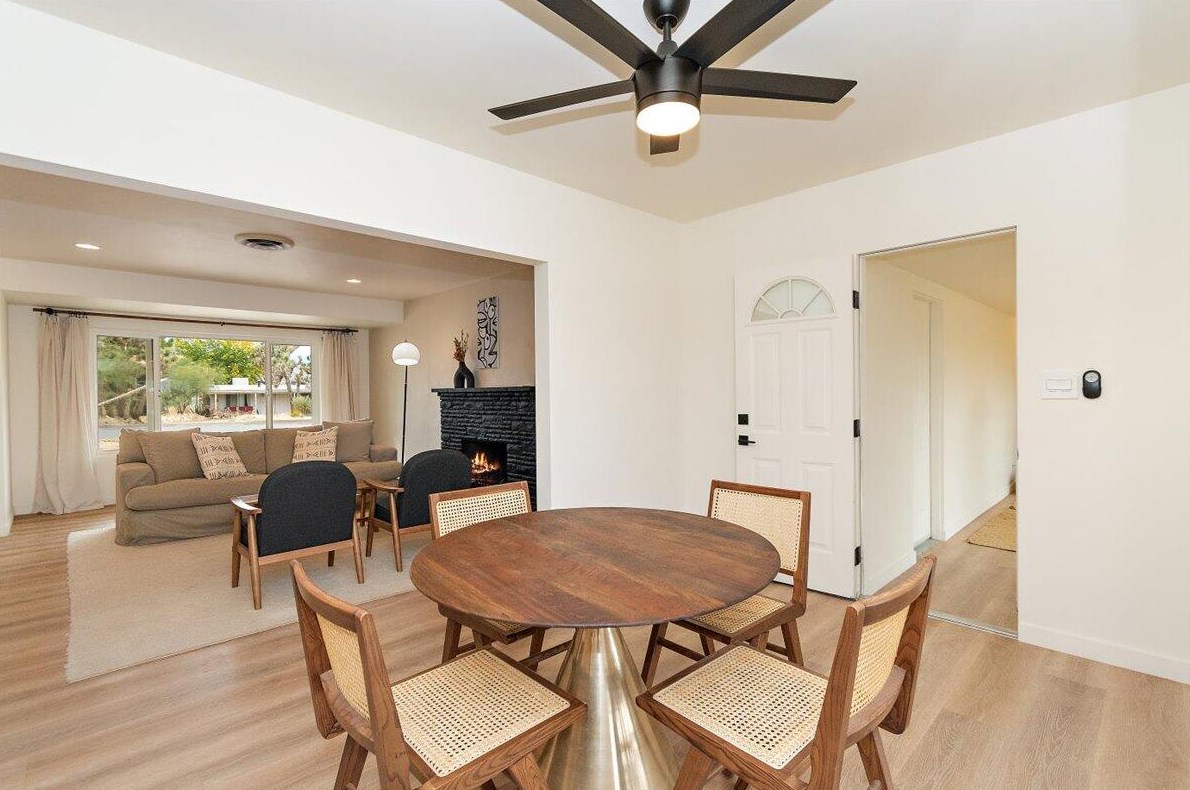 7441 Elata Ave, Yucca Valley CA  92284-3738 exterior