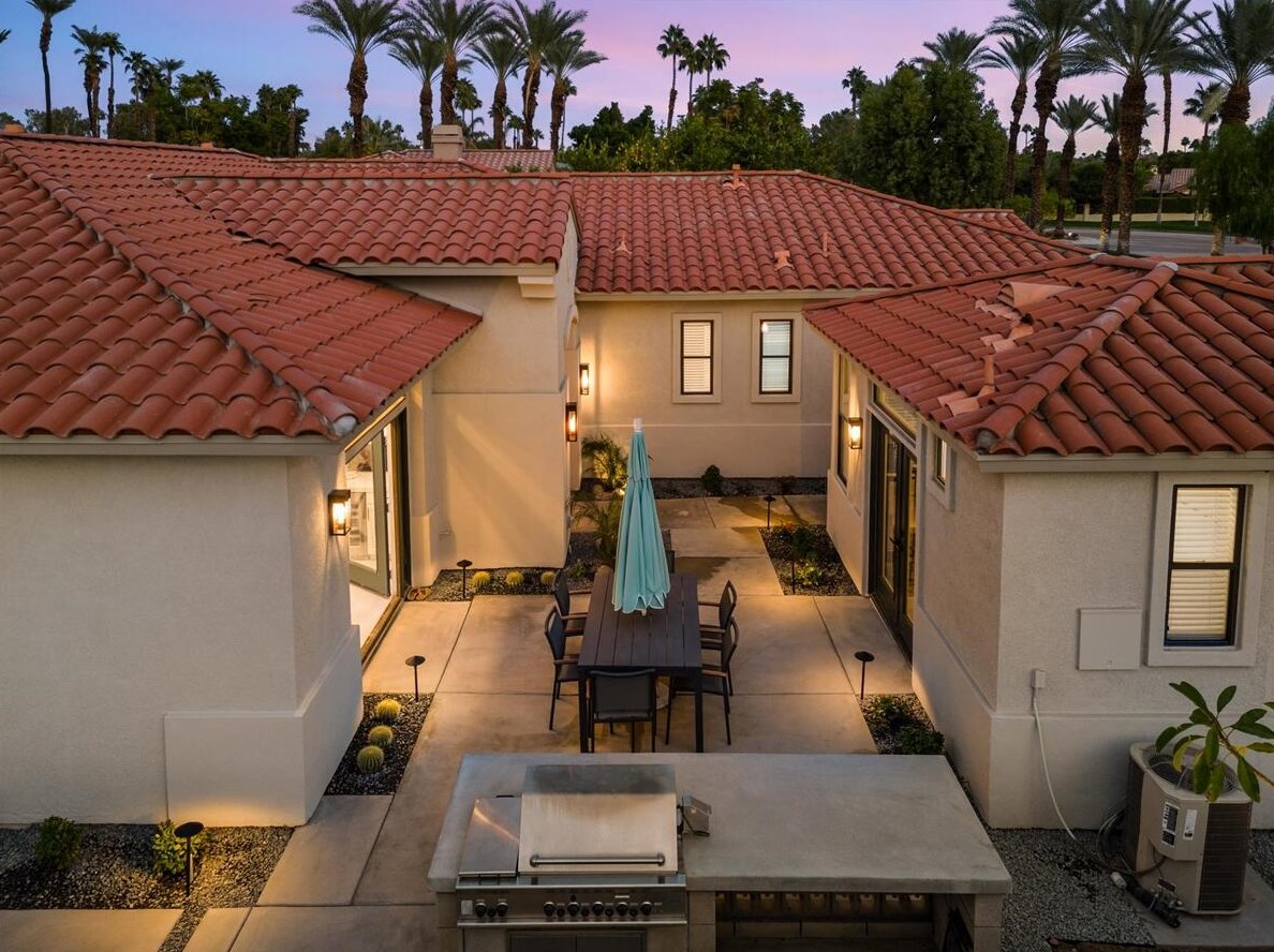 3 San Marino Cir, Rancho Mirage CA  92270-1910 exterior