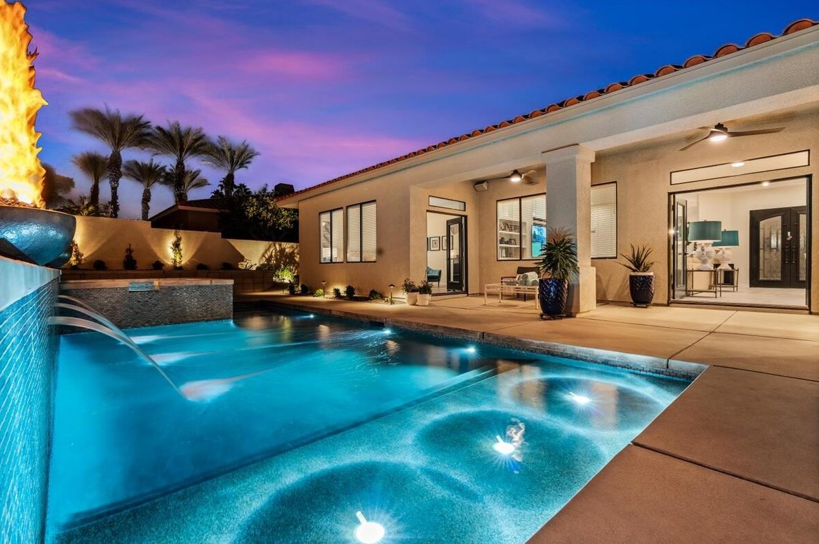 3 San Marino Cir, Rancho Mirage CA  92270-1910 exterior