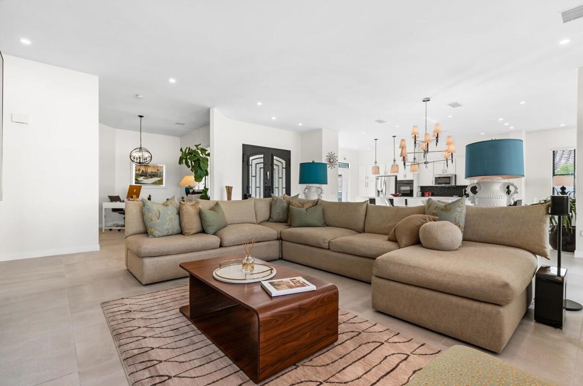 3 San Marino Cir, Rancho Mirage CA  92270-1910 exterior