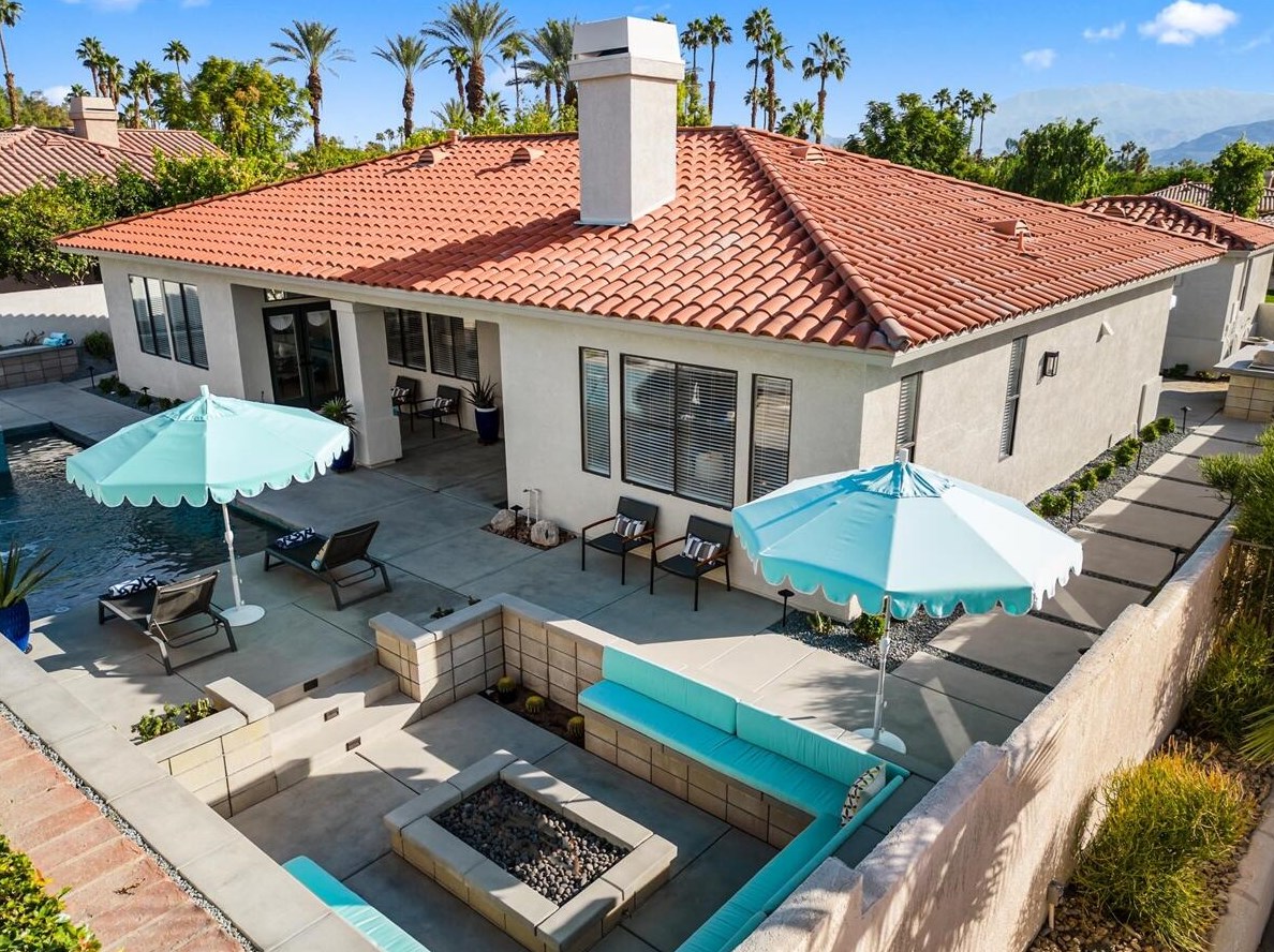 3 San Marino Cir, Rancho Mirage CA  92270-1910 exterior