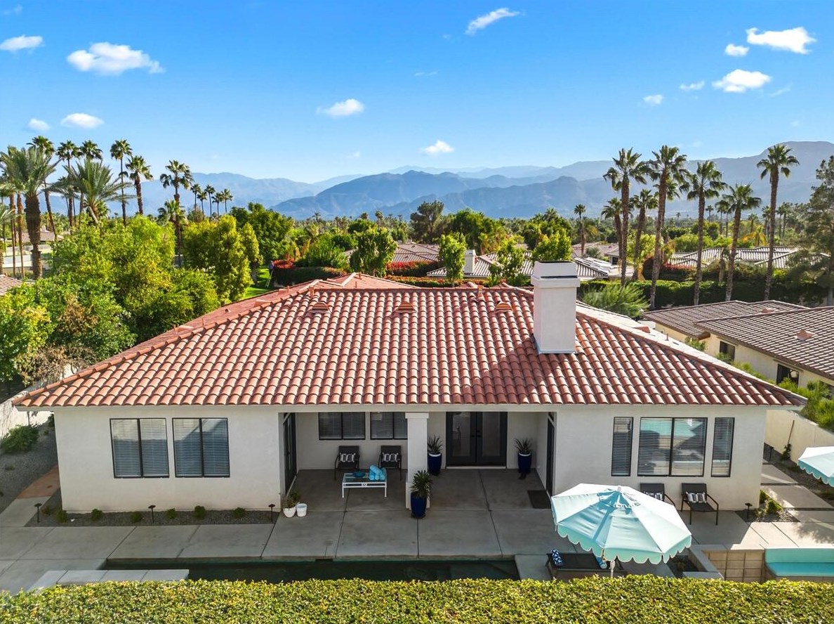3 San Marino Cir, Rancho Mirage CA  92270-1910 exterior