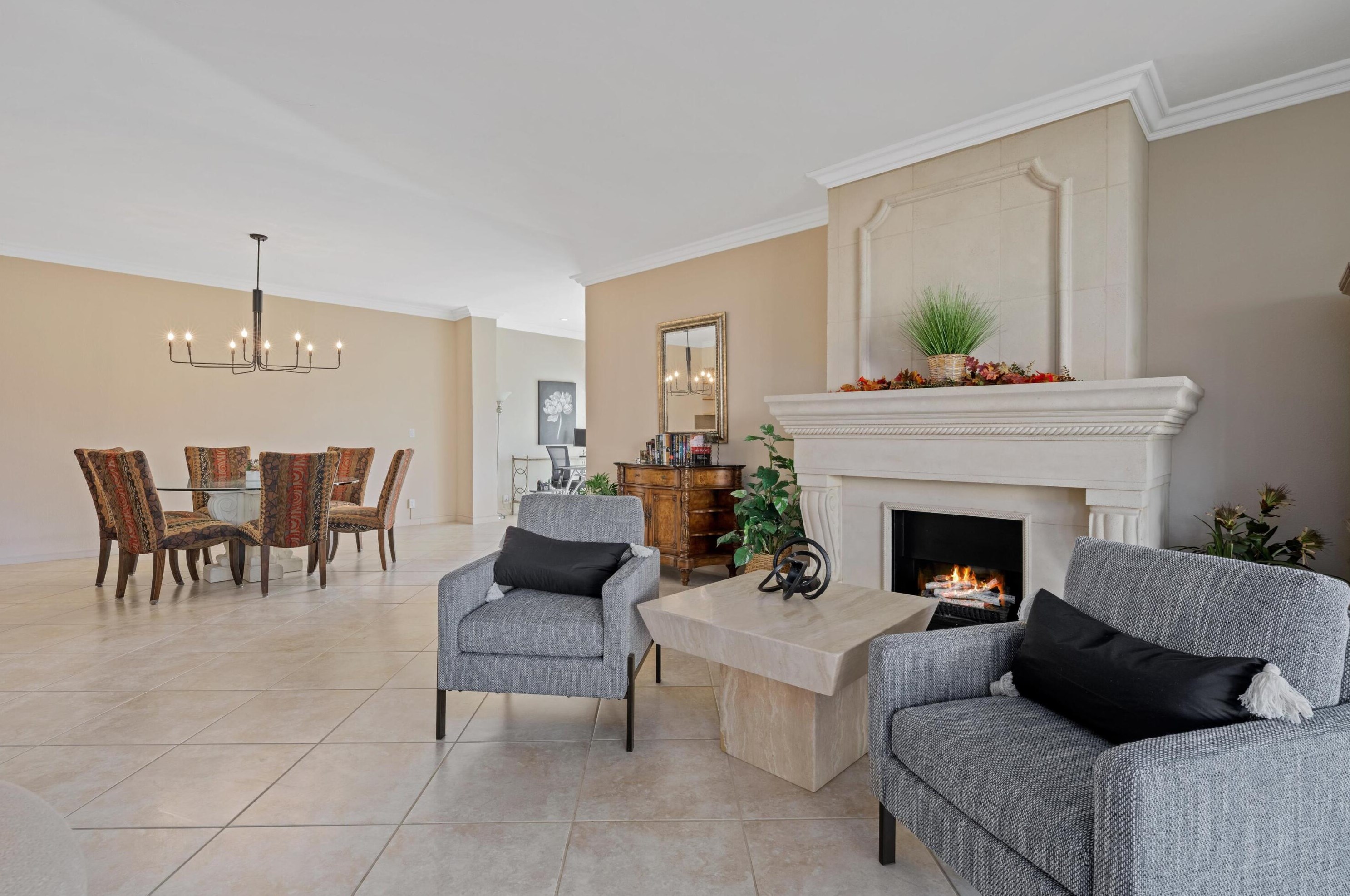 900 Island Dr #114, Rancho Mirage, CA 92270