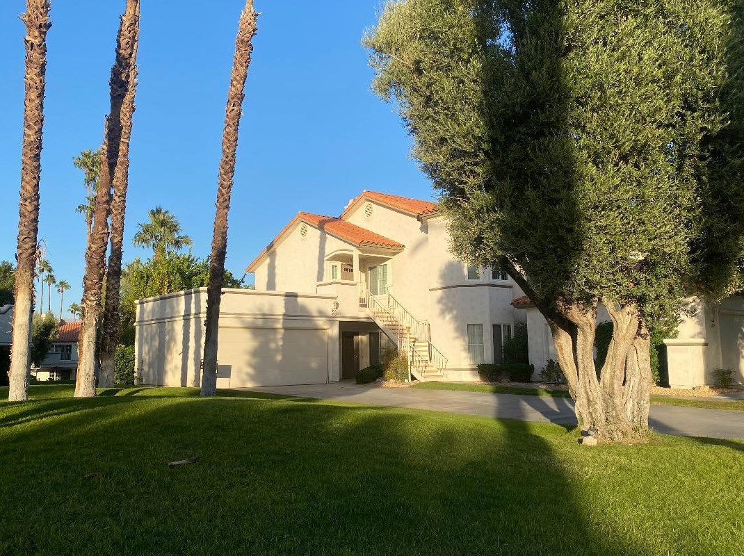 192 Firestone Dr, Palm Desert, CA 92211-1717