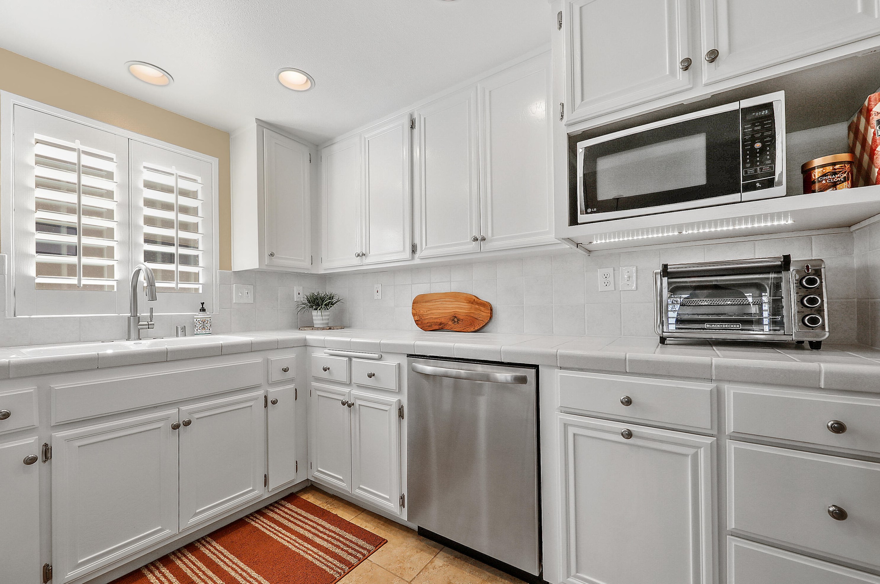 41588 Jupiter Hills Ct, Palm Desert, CA 92211-9241
