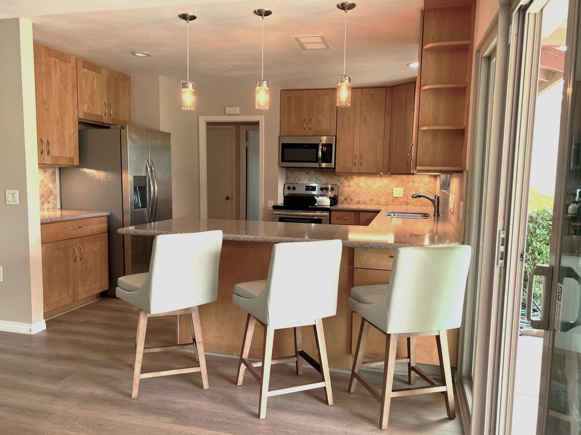 42475 Kansas St, Palm Desert, CA 92211-7919