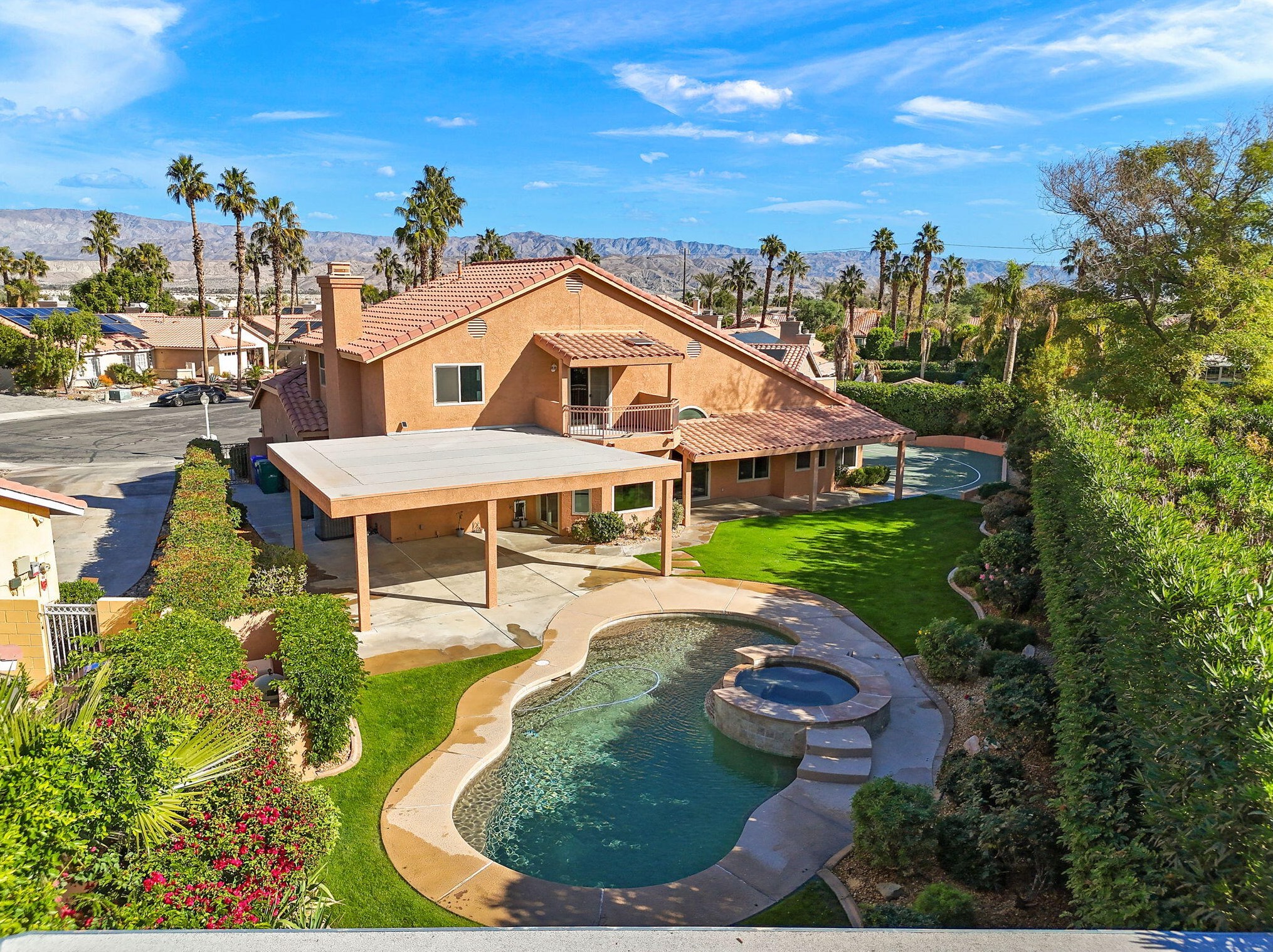 76909 Coventry Cir, Palm Desert, CA 92211-7140