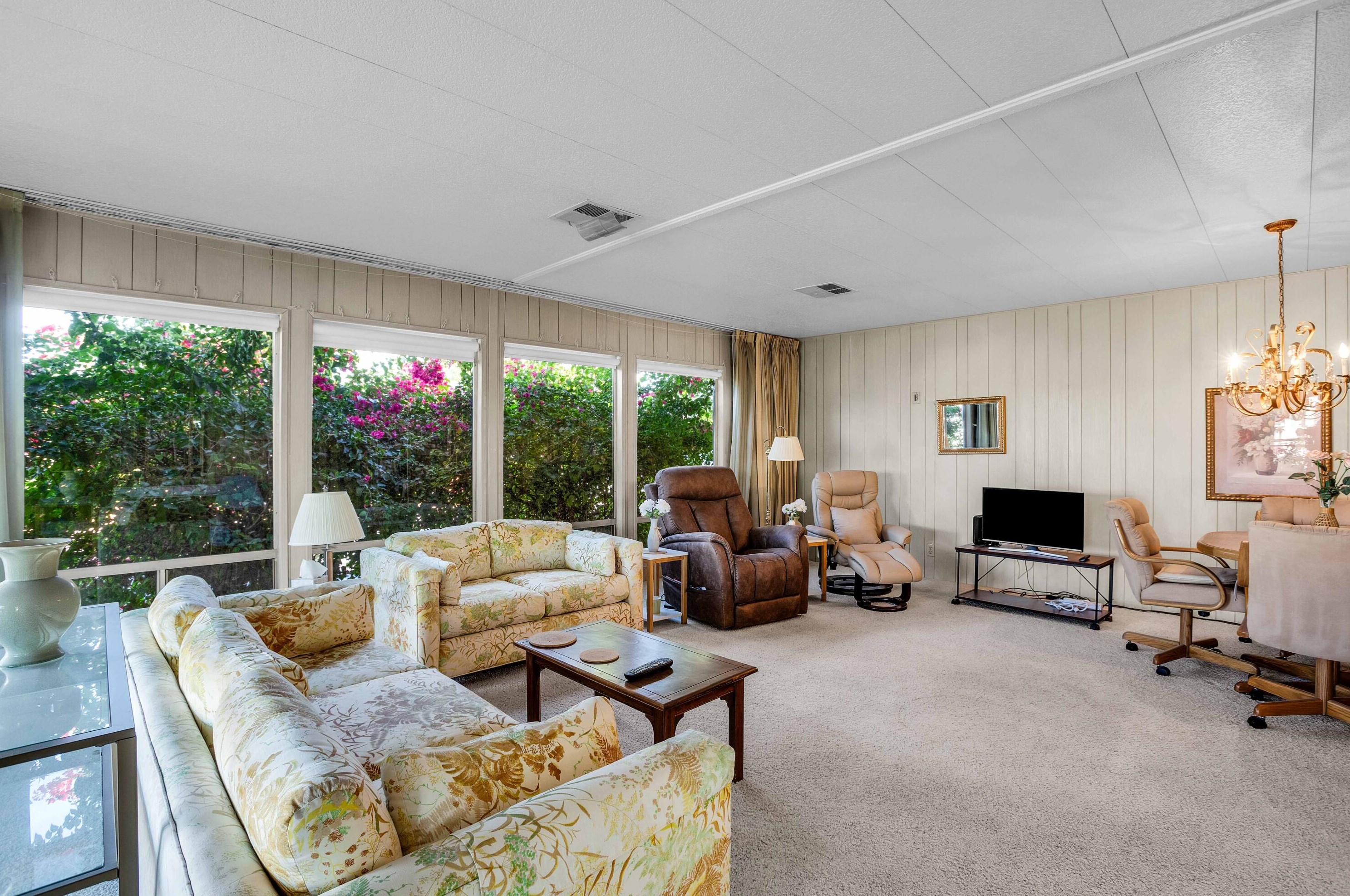 289 Juniper Dr, Palm Springs, CA 92264