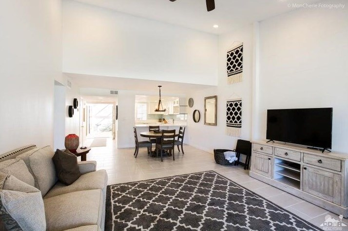 15 Torremolinos Dr, Rancho Mirage CA  92270-4838 exterior